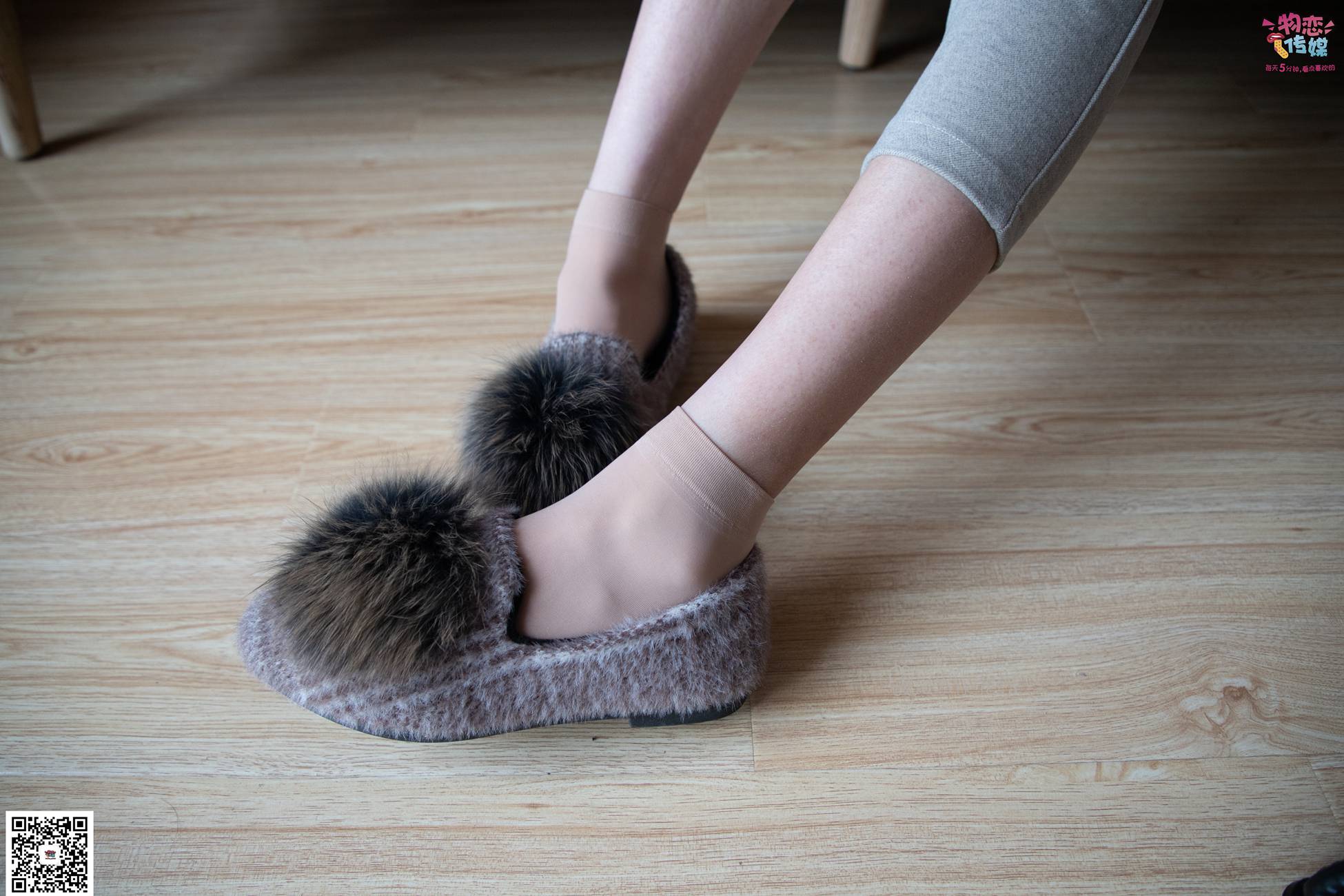 图片[110]-勿恋传媒 No.070 肉丝长发镁钕 执剑舞一曲 温柔与谁共 [160P] – 速更版-美库