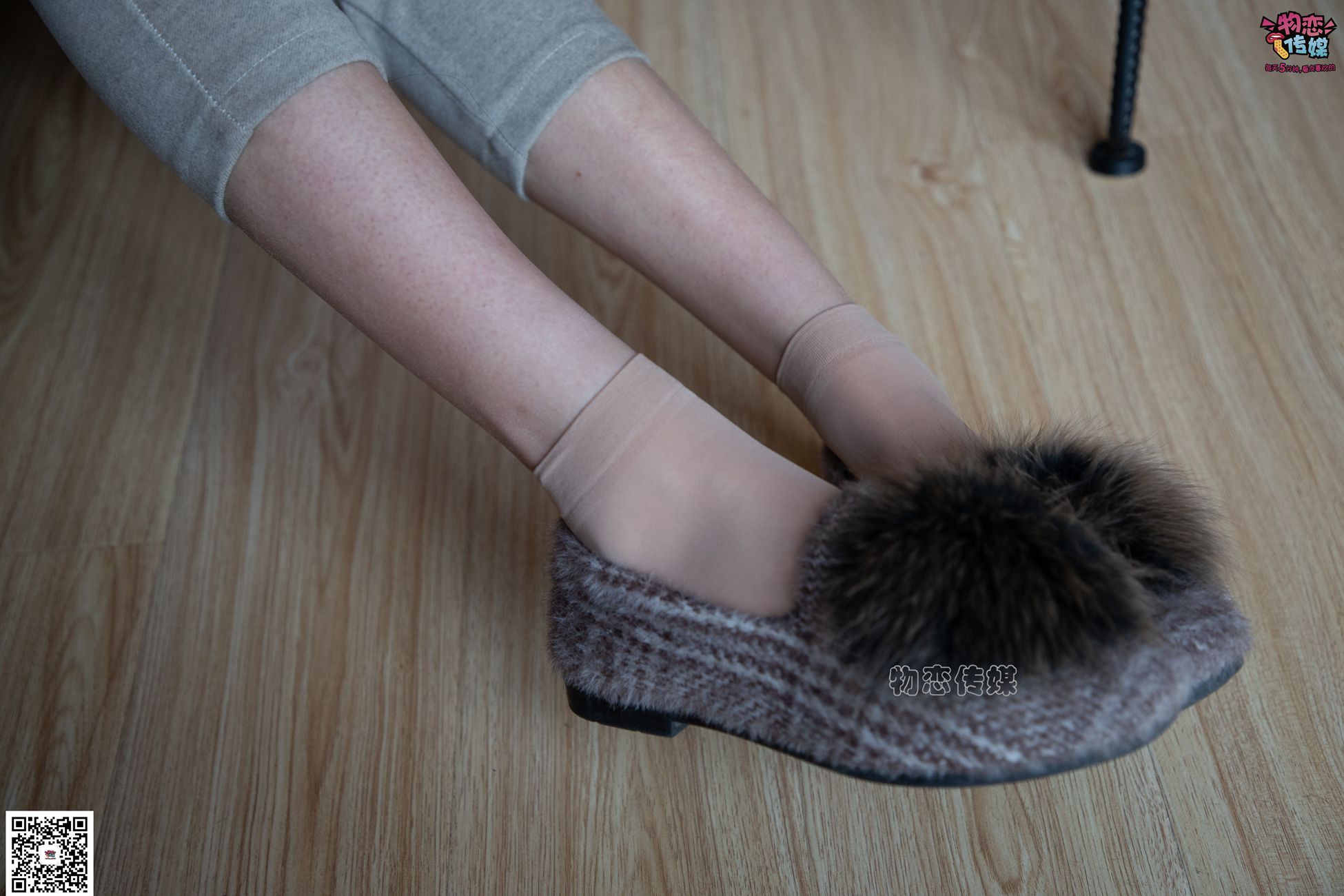 图片[126]-勿恋传媒 No.070 肉丝长发镁钕 执剑舞一曲 温柔与谁共 [160P] – 速更版-美库