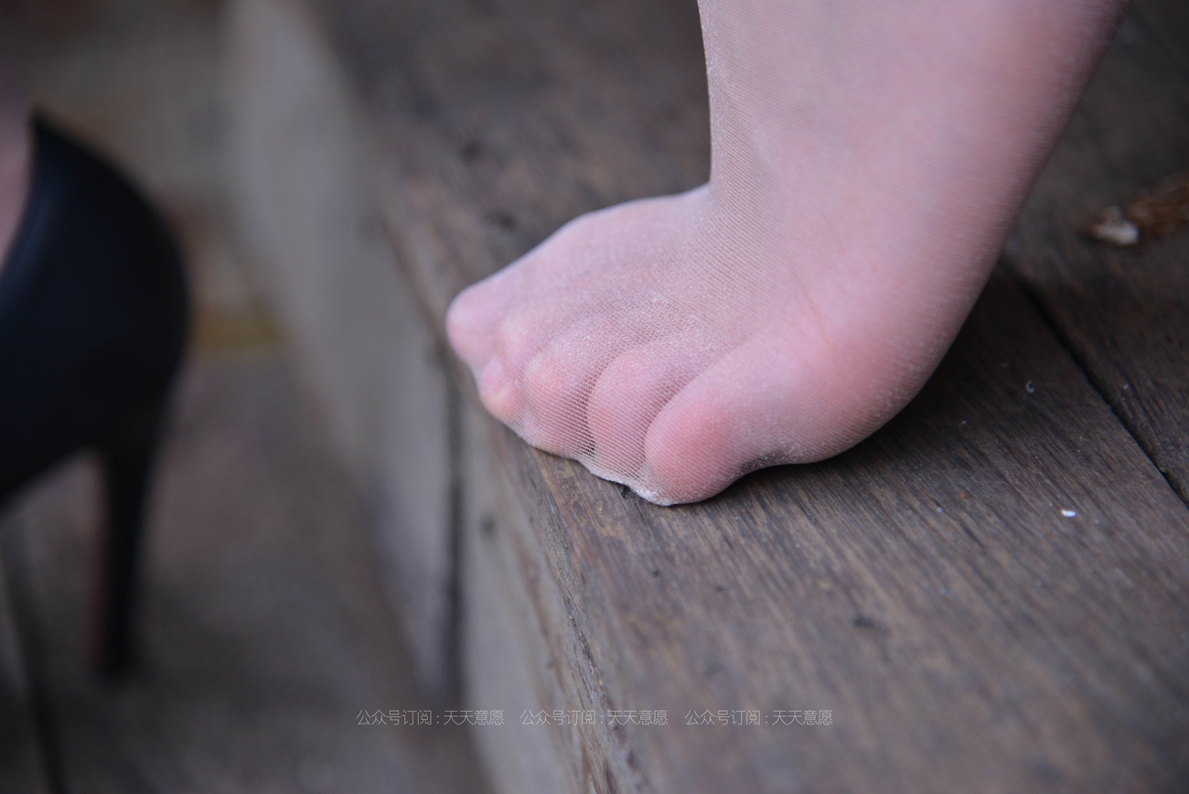 图片[41]-[IESS异思趣向] 2021.04.30 丝享家793：潇潇《楼梯上的黑色绑带》[82P] – 速更版-美库