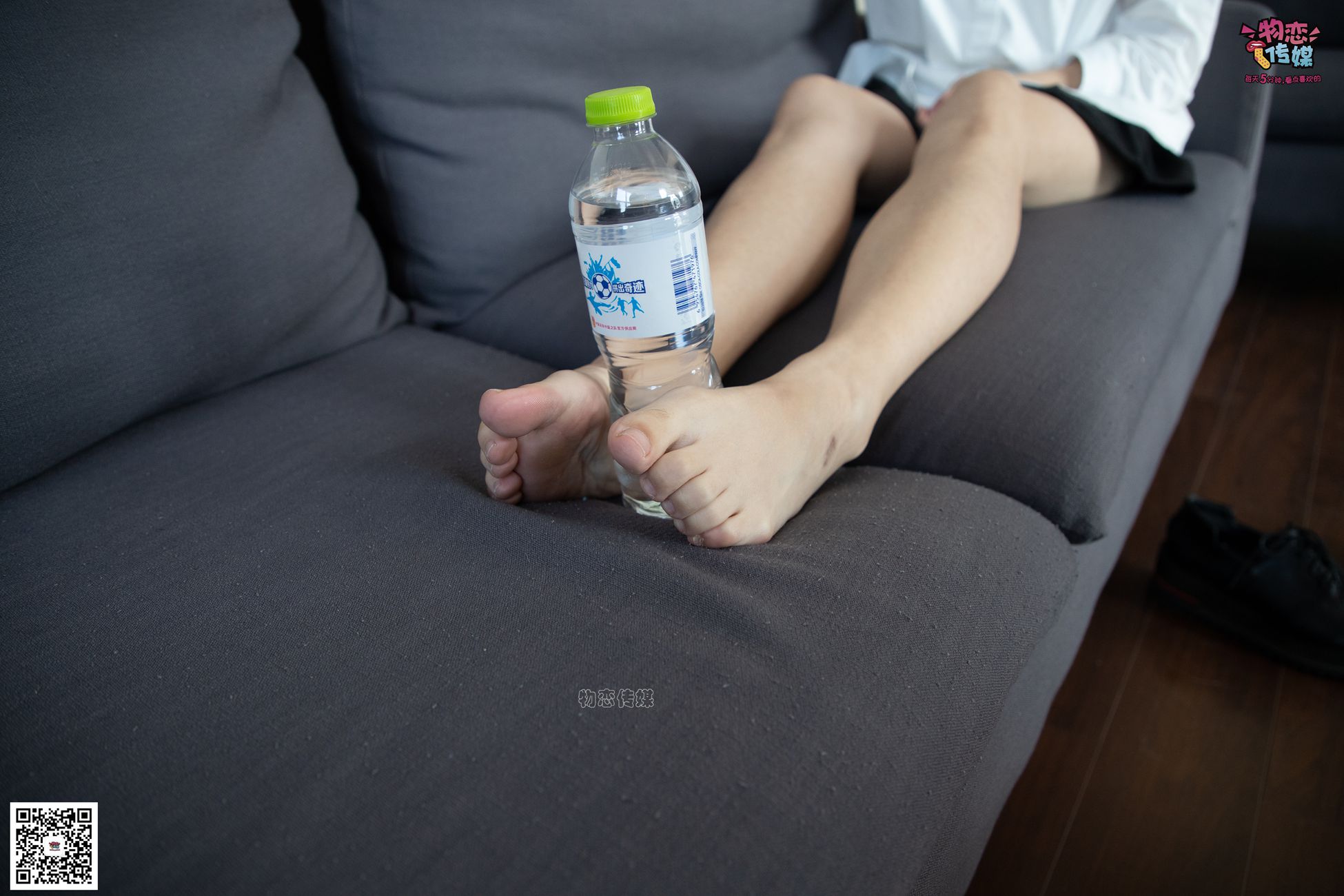 图片[23]-No.076 维维-沙发、可爱、灰丝与小皮鞋 [99P] – 速更版-美库