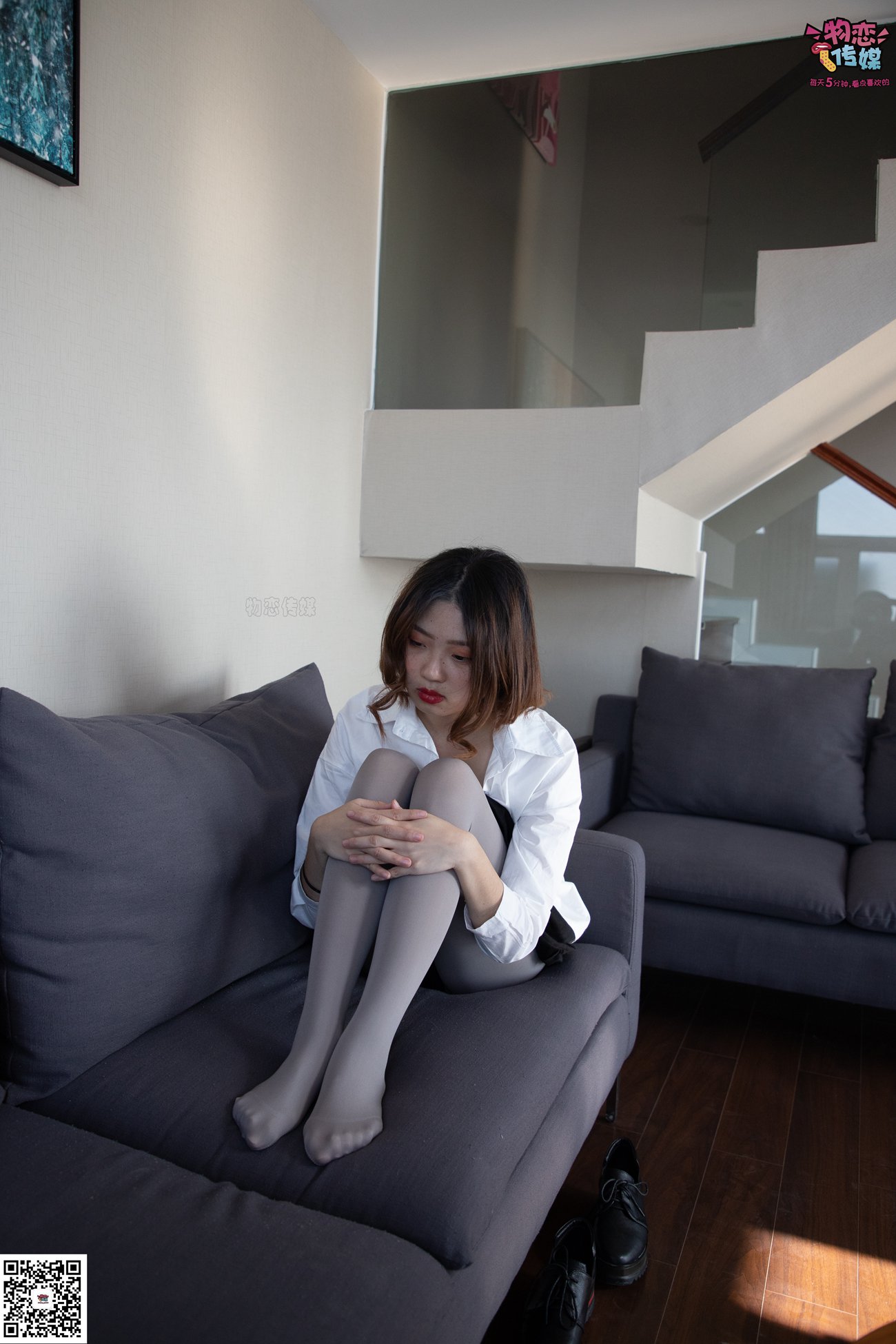 图片[34]-No.076 维维-沙发、可爱、灰丝与小皮鞋 [99P] – 速更版-美库