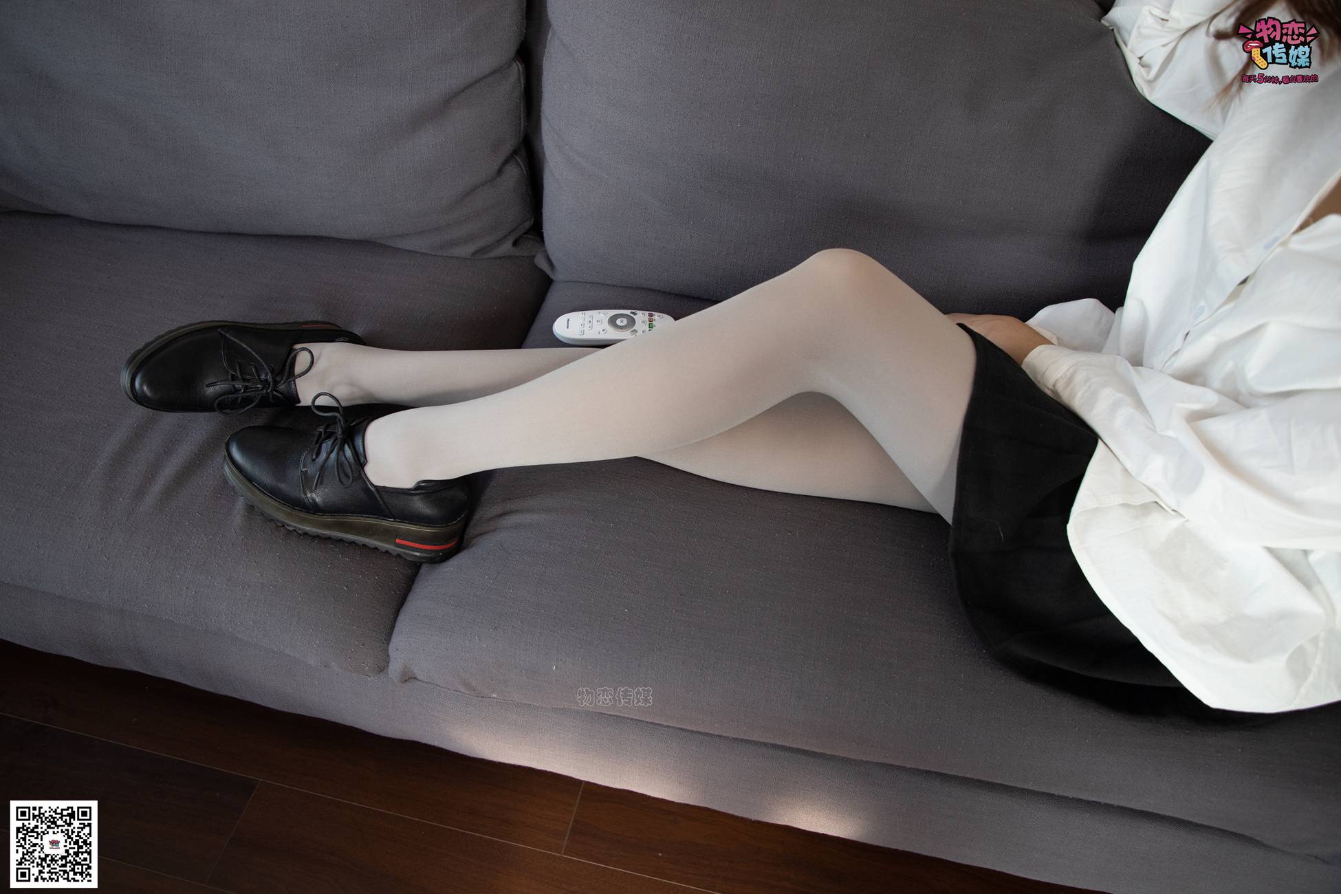 图片[79]-No.076 维维-沙发、可爱、灰丝与小皮鞋 [99P] – 速更版-美库
