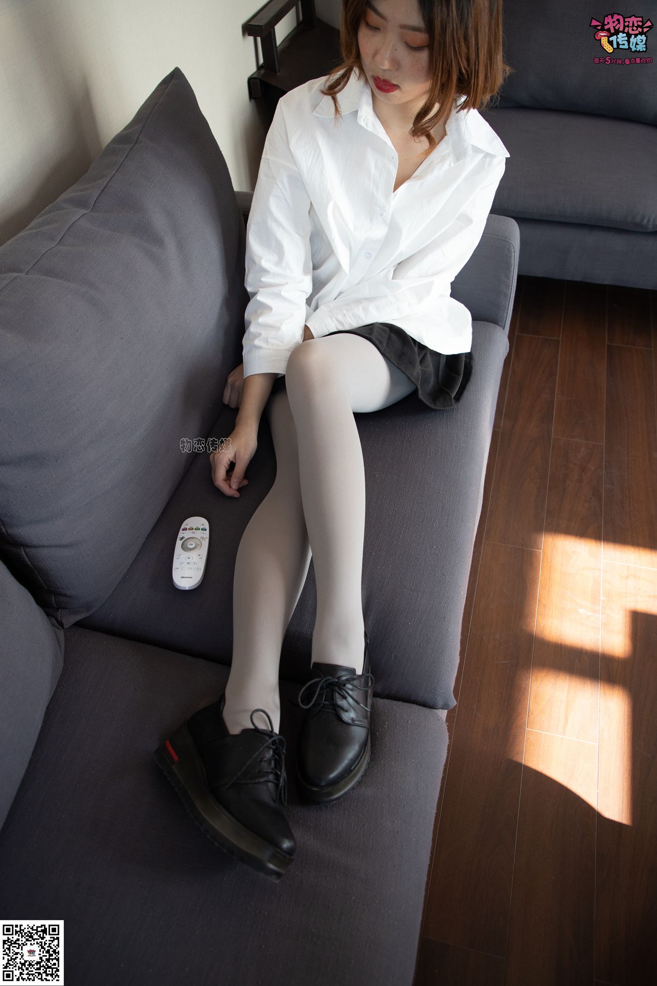 图片[81]-No.076 维维-沙发、可爱、灰丝与小皮鞋 [99P] – 速更版-美库
