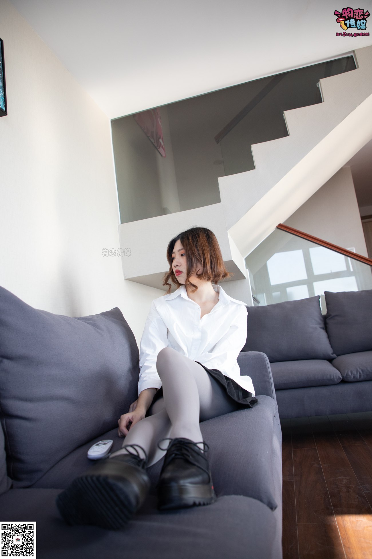 图片[83]-No.076 维维-沙发、可爱、灰丝与小皮鞋 [99P] – 速更版-美库