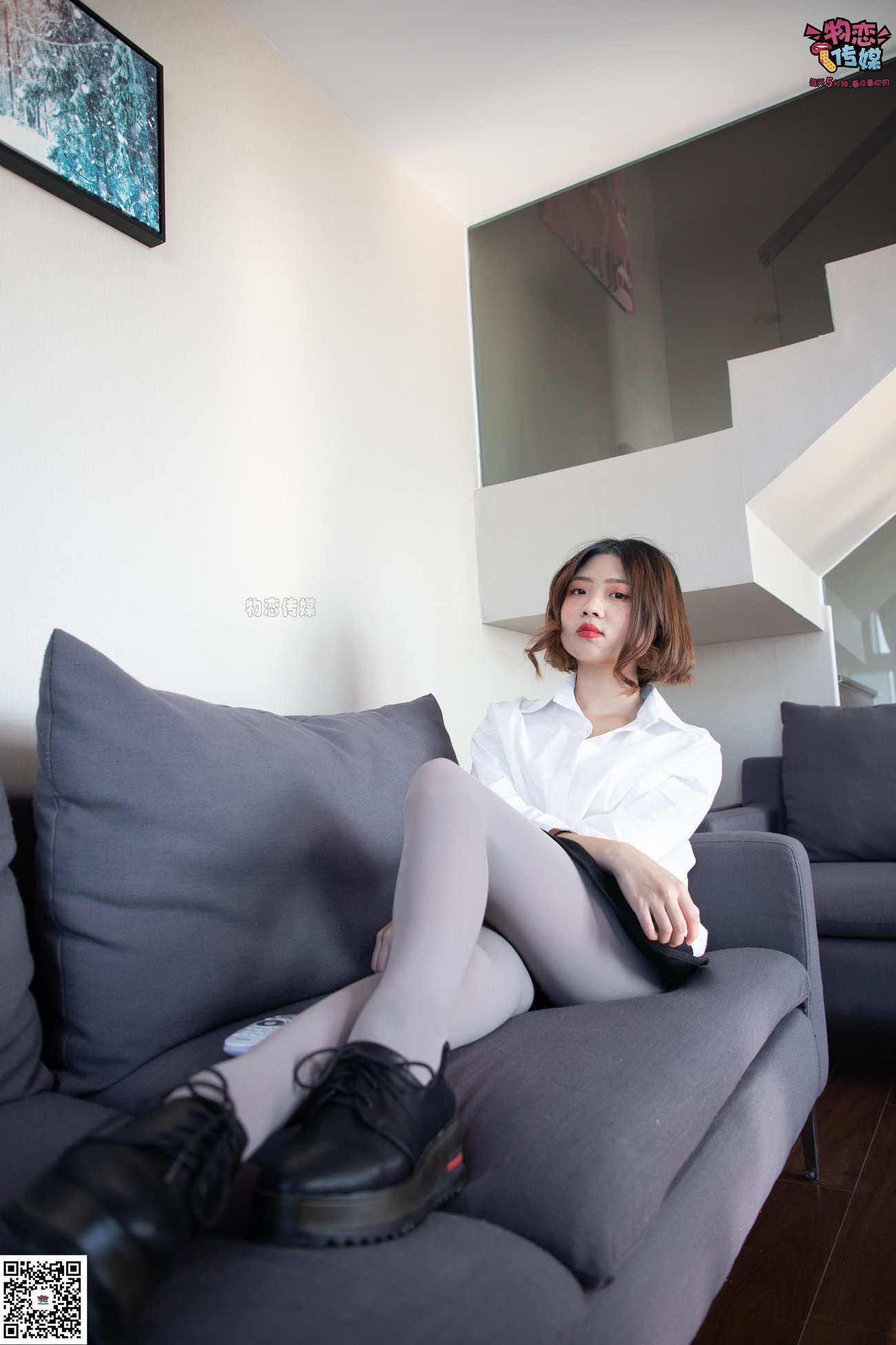 图片[87]-No.076 维维-沙发、可爱、灰丝与小皮鞋 [99P] – 速更版-美库