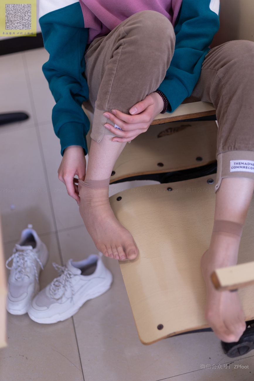 图片[20]-[LSS山茶摄影] NO.286 晨晨的灰丝和运动鞋短丝[89P] – 速更版-美库