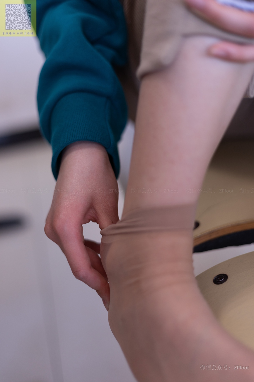 图片[19]-[LSS山茶摄影] NO.286 晨晨的灰丝和运动鞋短丝[89P] – 速更版-美库