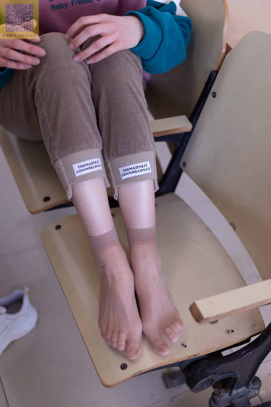 图片[25]-[LSS山茶摄影] NO.286 晨晨的灰丝和运动鞋短丝[89P] – 速更版-美库