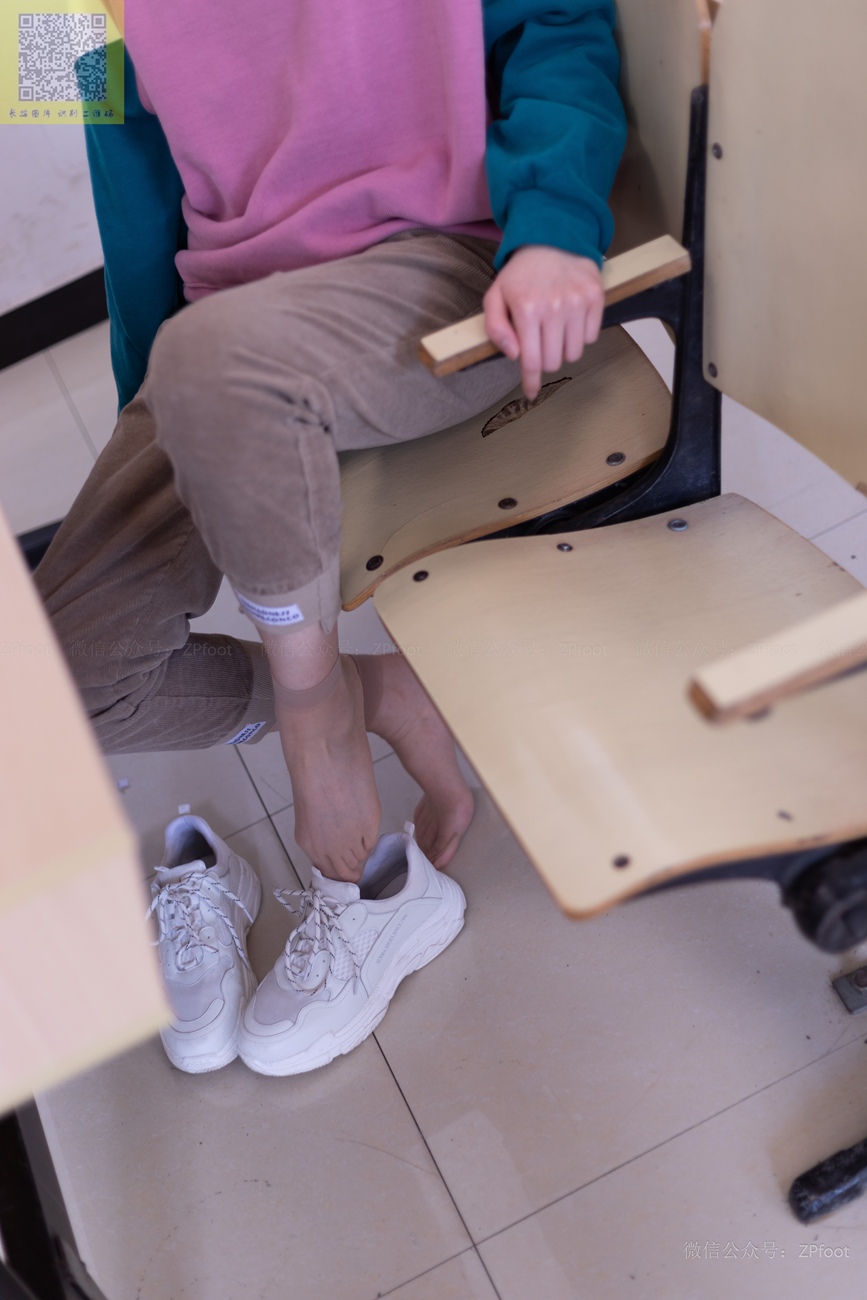 图片[26]-[LSS山茶摄影] NO.286 晨晨的灰丝和运动鞋短丝[89P] – 速更版-美库