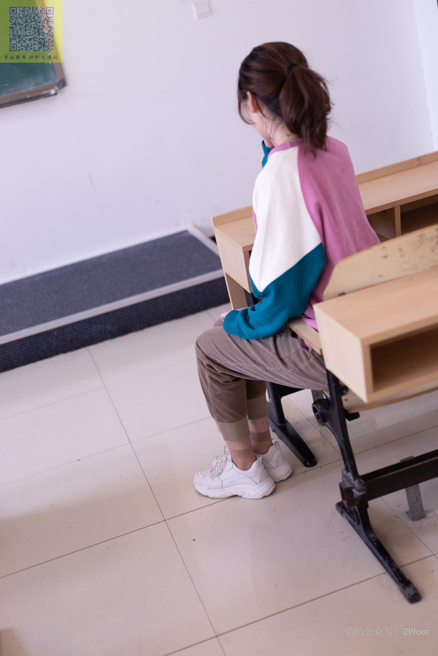 图片[38]-[LSS山茶摄影] NO.286 晨晨的灰丝和运动鞋短丝[89P] – 速更版-美库