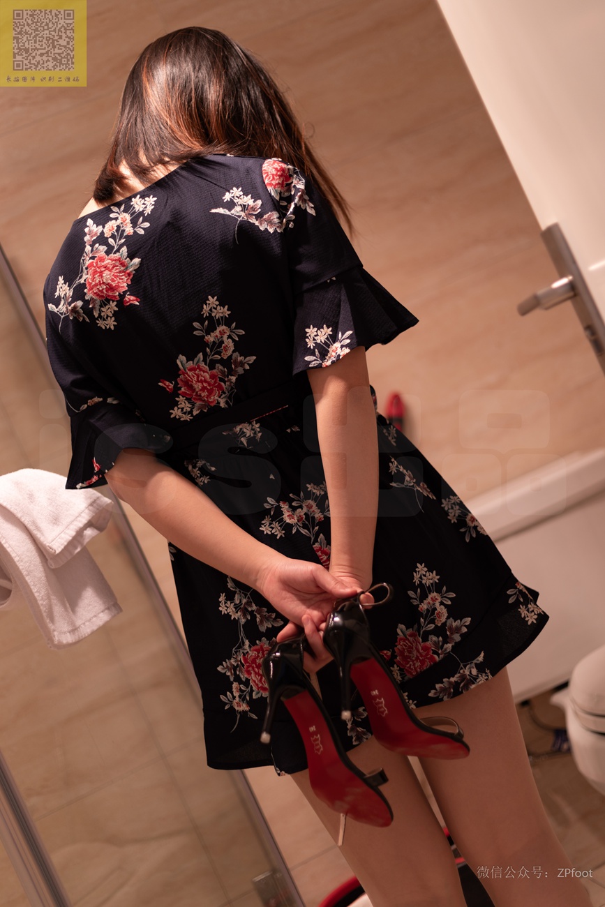 图片[54]-[LSS山茶摄影] NO.297 小辛的肉丝碎花裙[54P] – 速更版-美库