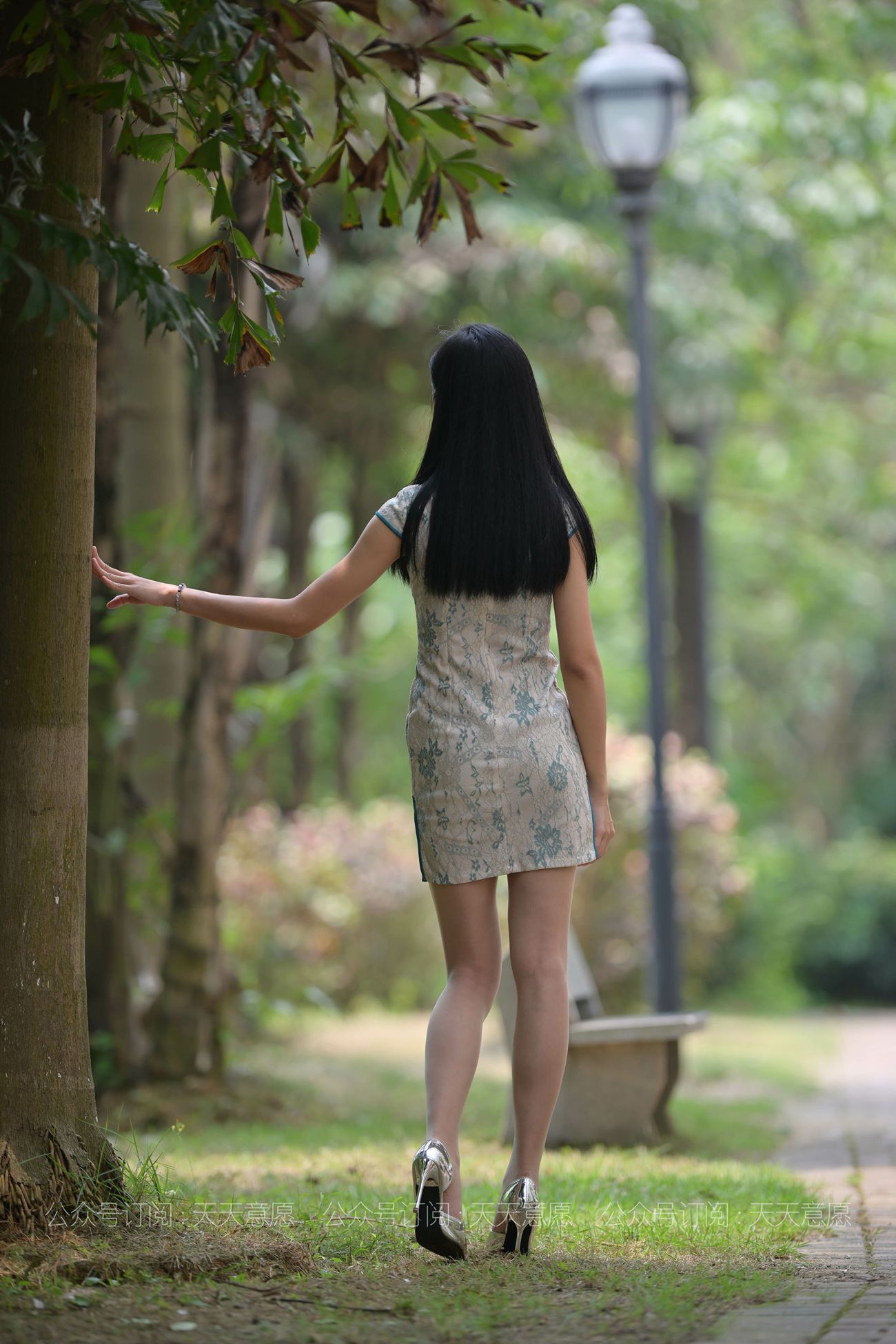 图片[32]-[IESS异思趣向] 耽丝 210505 树荫下的旗袍美女宁宁 [62P] – 速更版-美库