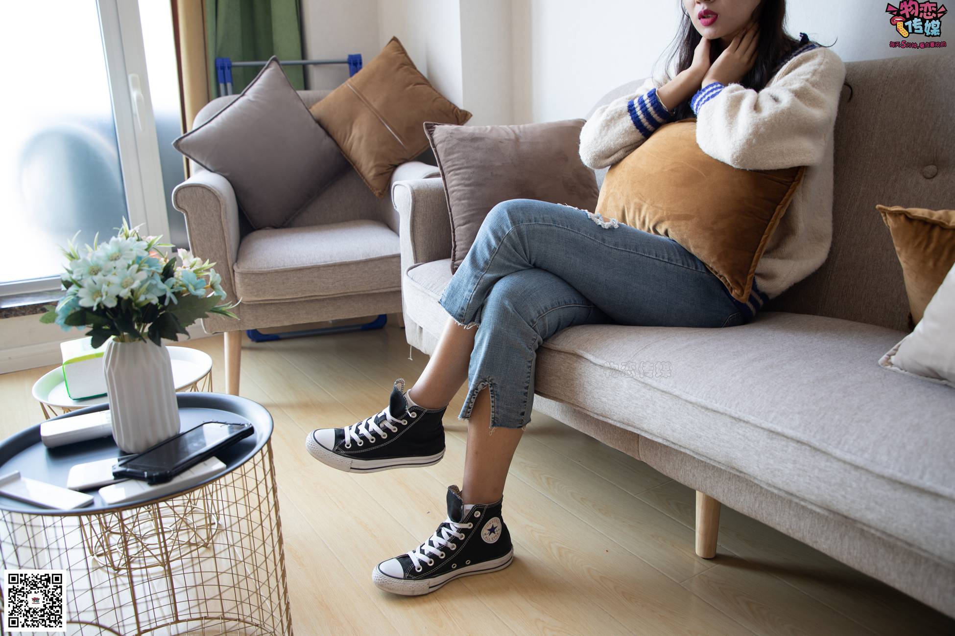 图片[42]-物恋传媒 No.080 雯雯-牛仔裤搭配匡威高帮帆布鞋 [141P] – 速更版-美库