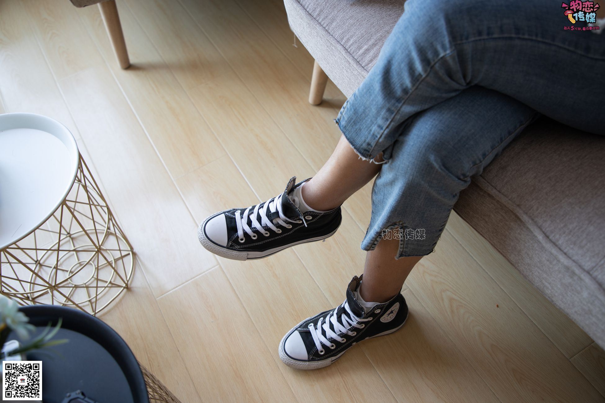 图片[43]-物恋传媒 No.080 雯雯-牛仔裤搭配匡威高帮帆布鞋 [141P] – 速更版-美库