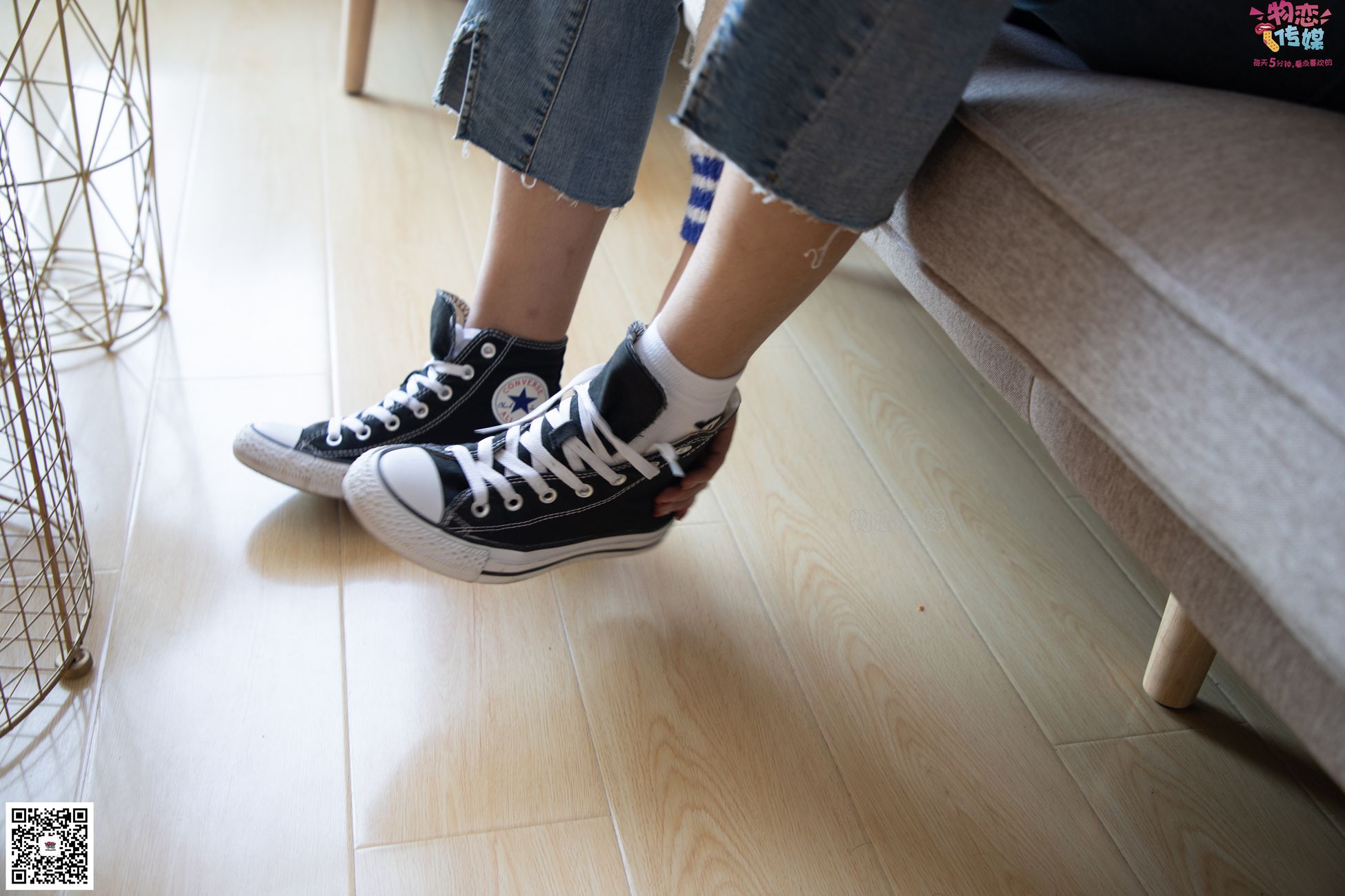 图片[64]-物恋传媒 No.080 雯雯-牛仔裤搭配匡威高帮帆布鞋 [141P] – 速更版-美库