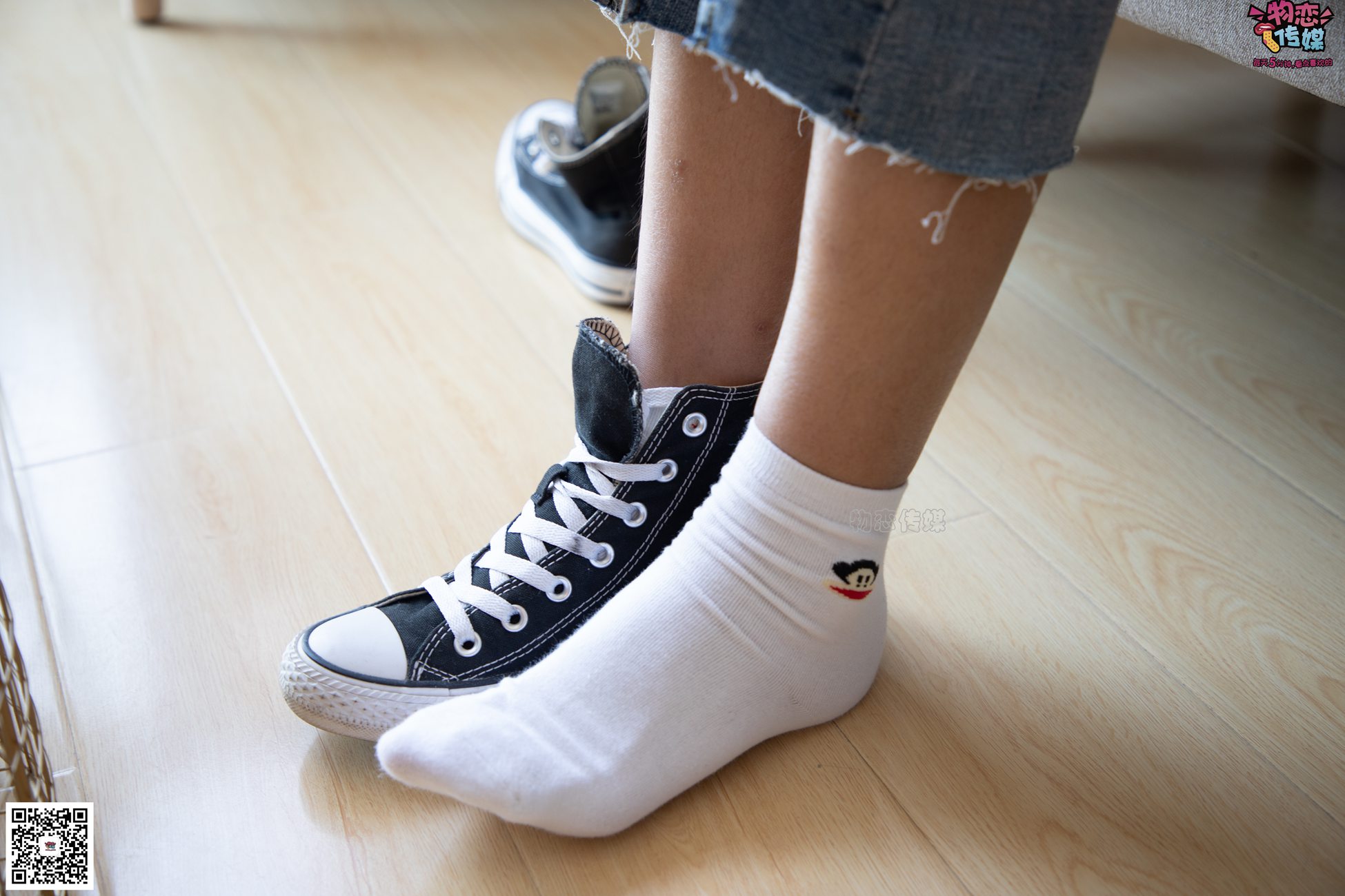 图片[70]-物恋传媒 No.080 雯雯-牛仔裤搭配匡威高帮帆布鞋 [141P] – 速更版-美库