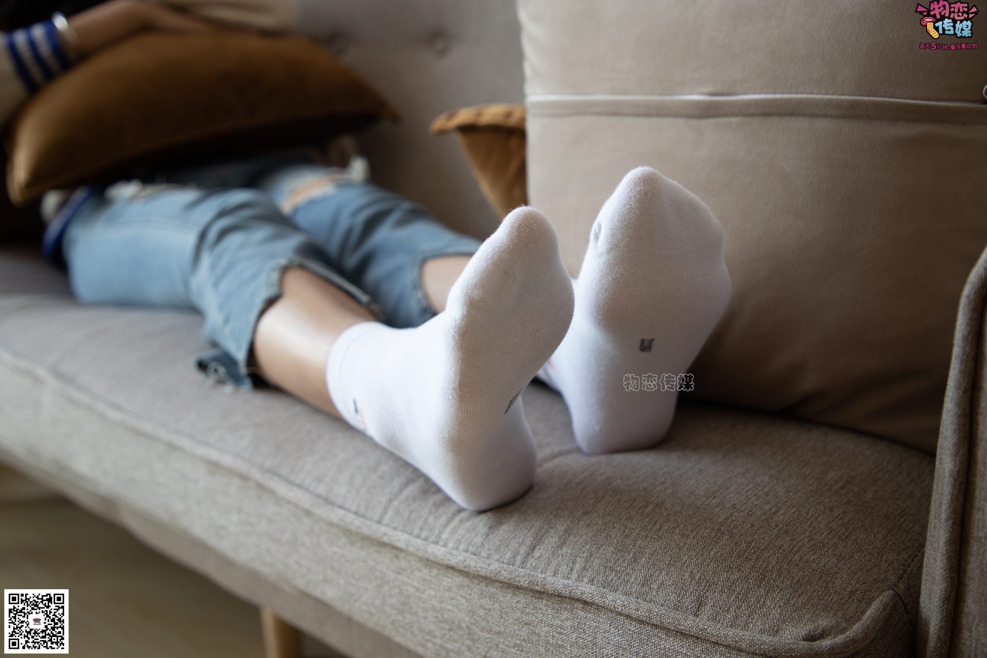 图片[88]-物恋传媒 No.080 雯雯-牛仔裤搭配匡威高帮帆布鞋 [141P] – 速更版-美库