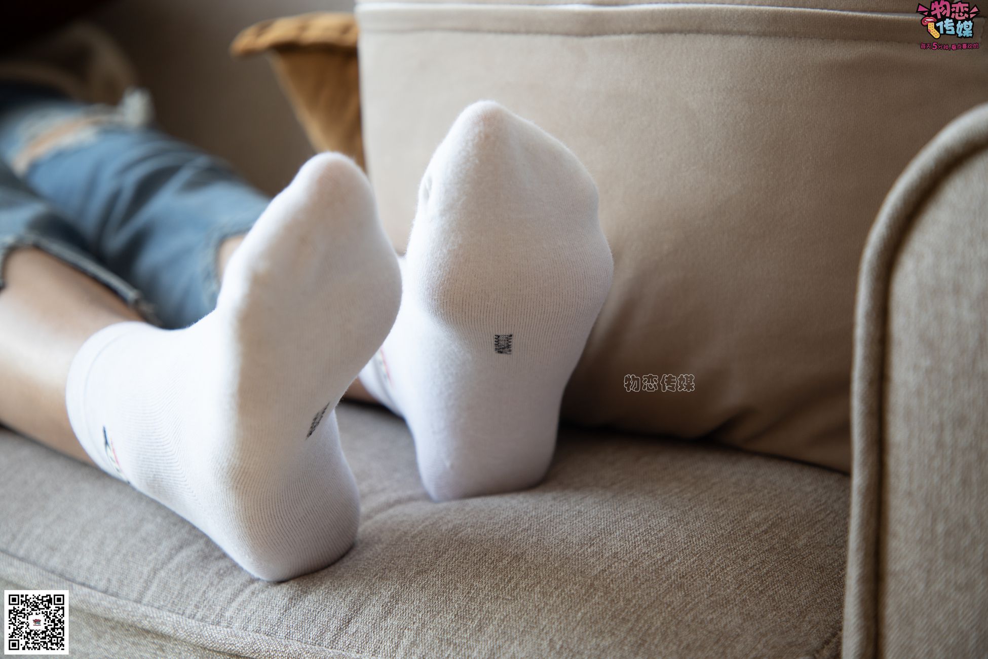 图片[95]-物恋传媒 No.080 雯雯-牛仔裤搭配匡威高帮帆布鞋 [141P] – 速更版-美库