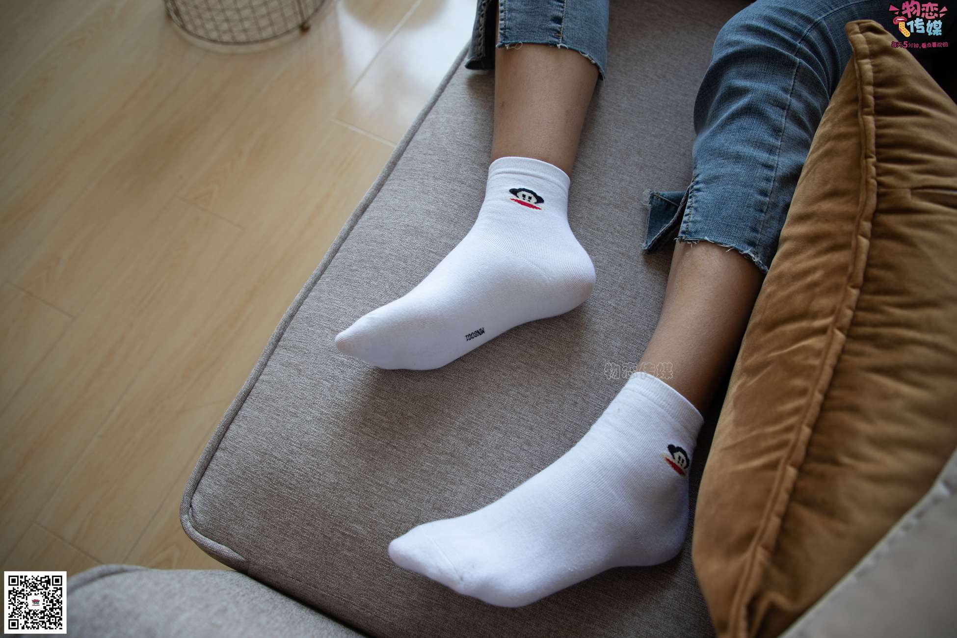 图片[109]-物恋传媒 No.080 雯雯-牛仔裤搭配匡威高帮帆布鞋 [141P] – 速更版-美库