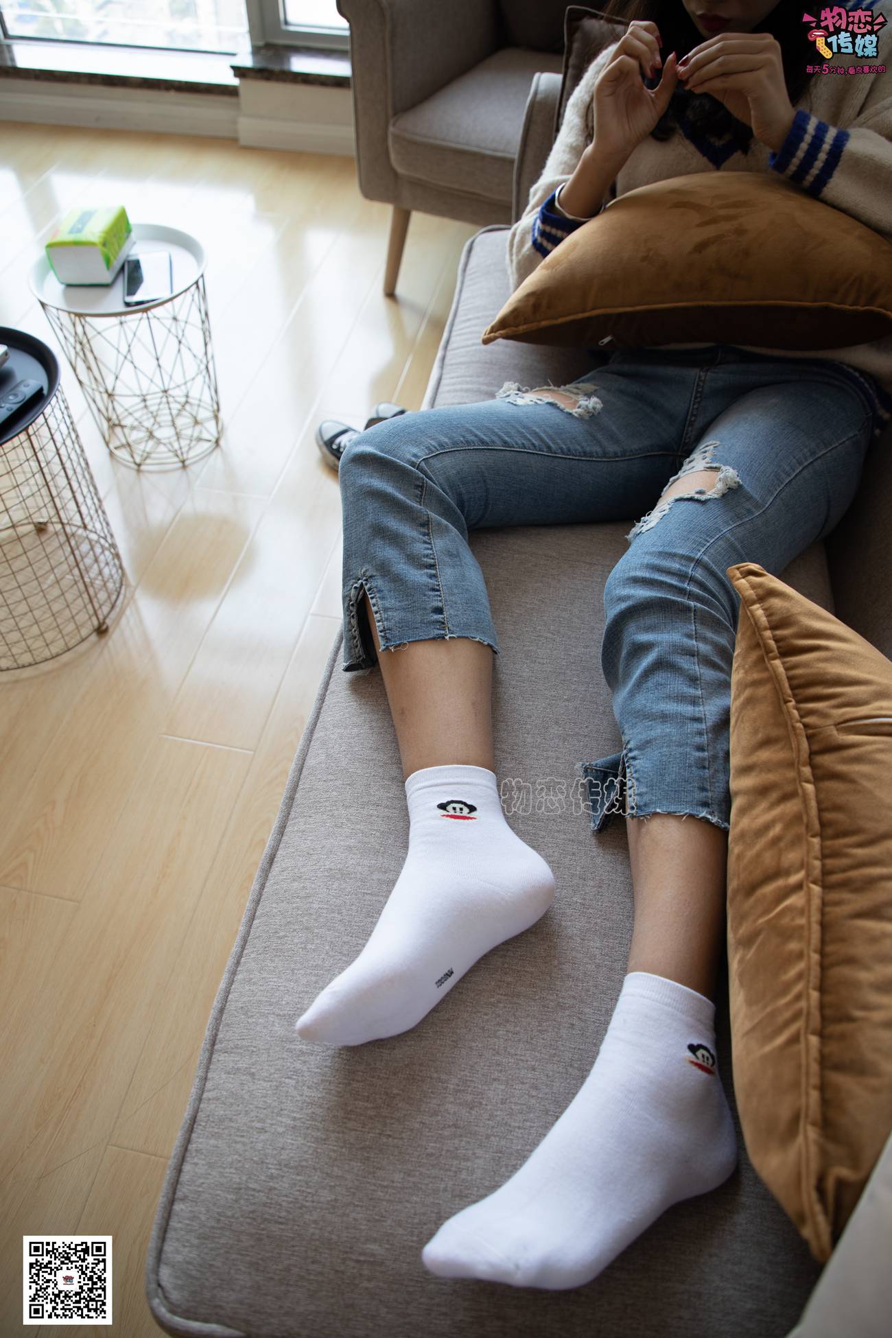 图片[111]-物恋传媒 No.080 雯雯-牛仔裤搭配匡威高帮帆布鞋 [141P] – 速更版-美库