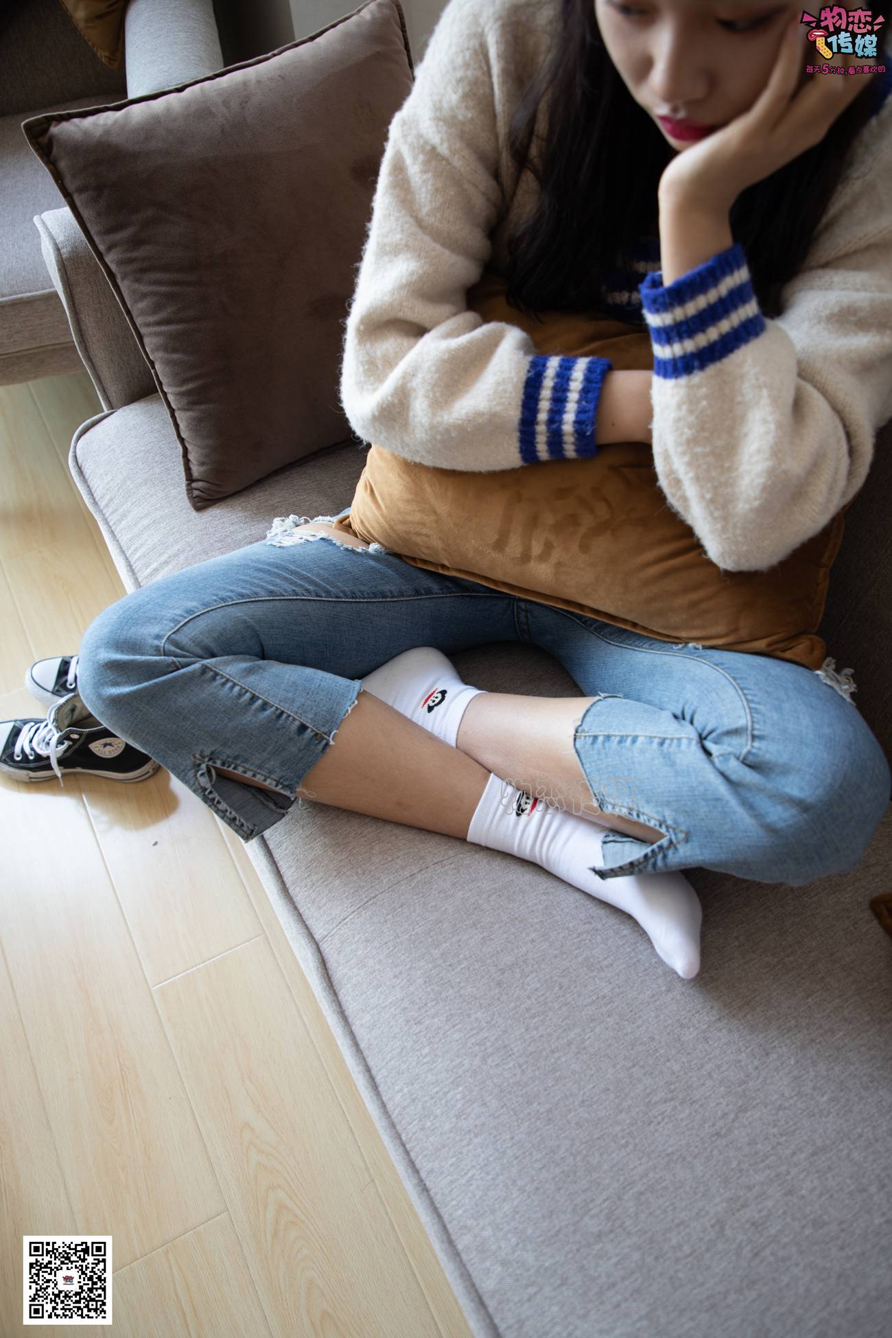 图片[122]-物恋传媒 No.080 雯雯-牛仔裤搭配匡威高帮帆布鞋 [141P] – 速更版-美库