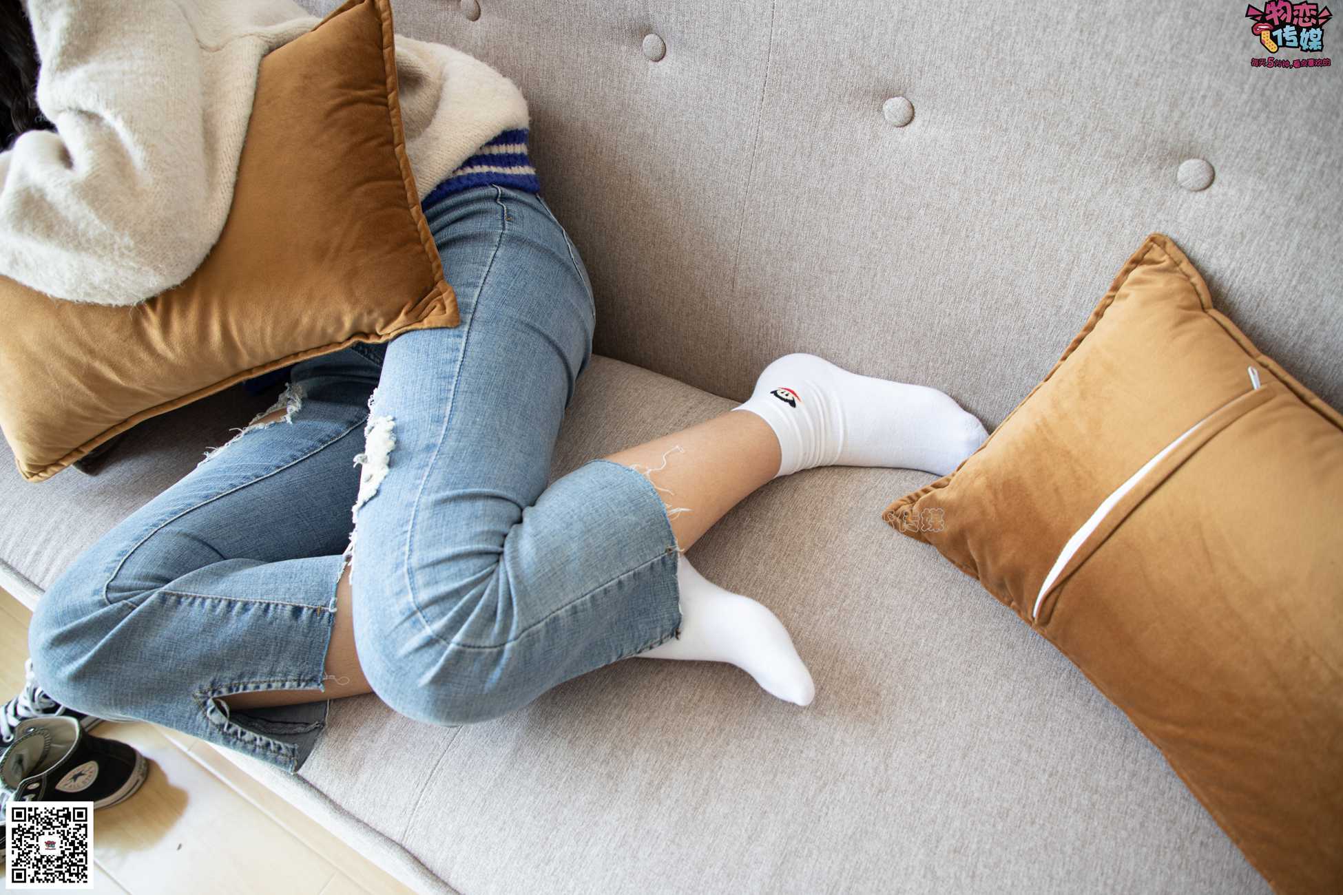 图片[123]-物恋传媒 No.080 雯雯-牛仔裤搭配匡威高帮帆布鞋 [141P] – 速更版-美库