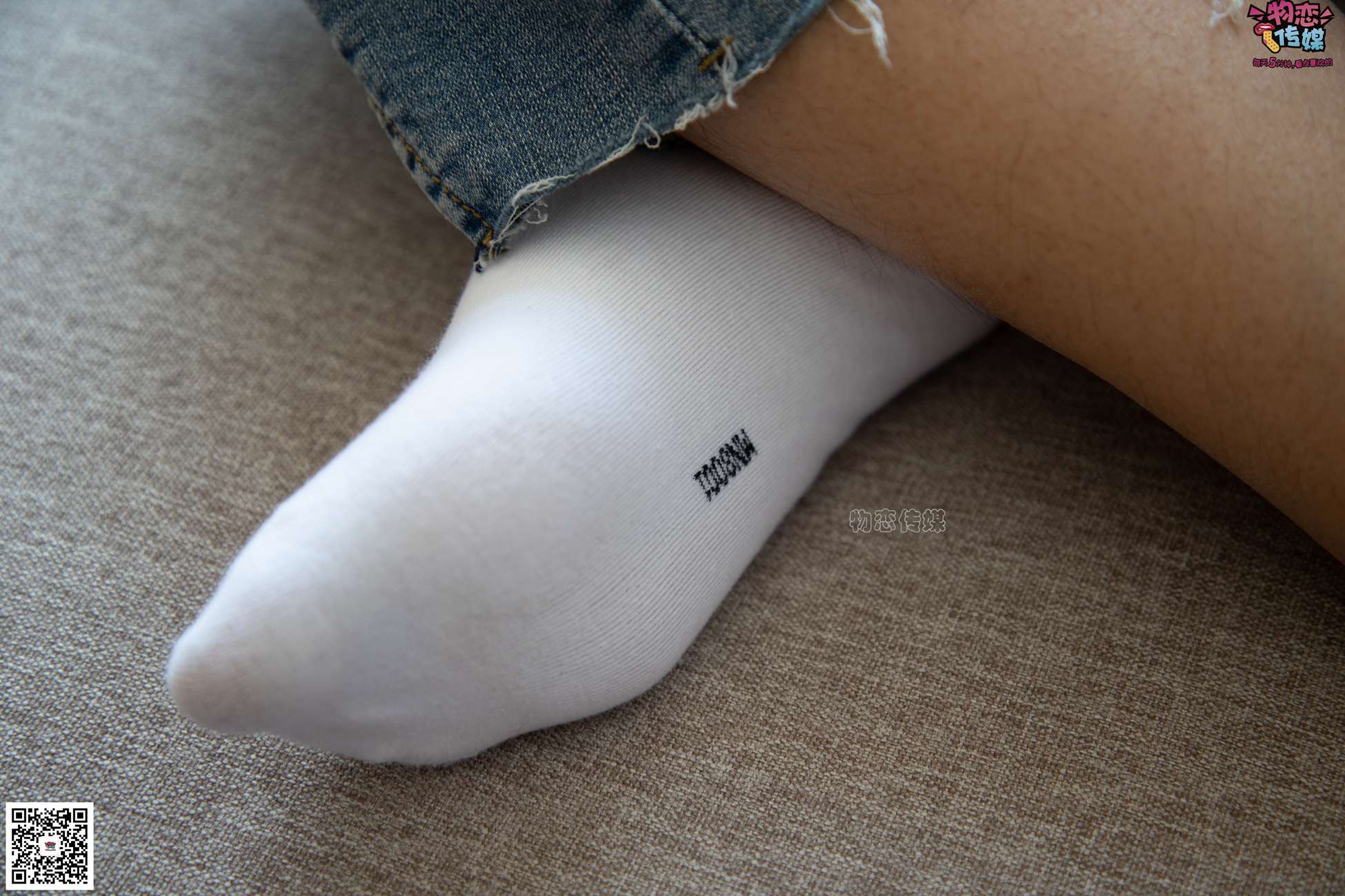 图片[130]-物恋传媒 No.080 雯雯-牛仔裤搭配匡威高帮帆布鞋 [141P] – 速更版-美库