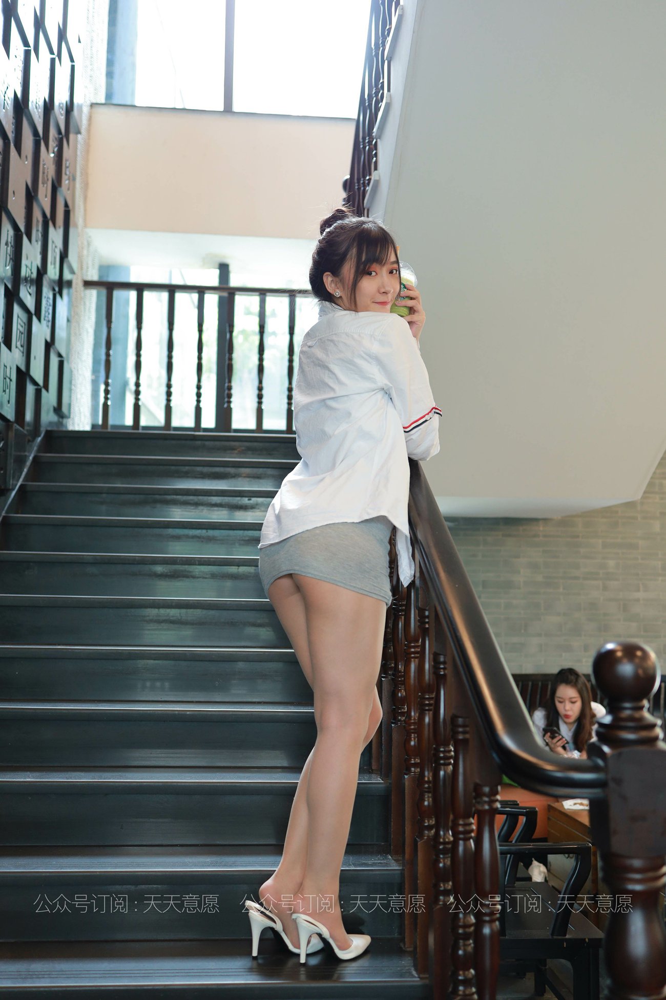 图片[79]-[IESS异思趣向] 耽丝 210509 秋秋的性感包臀裙 [87P] – 速更版-美库