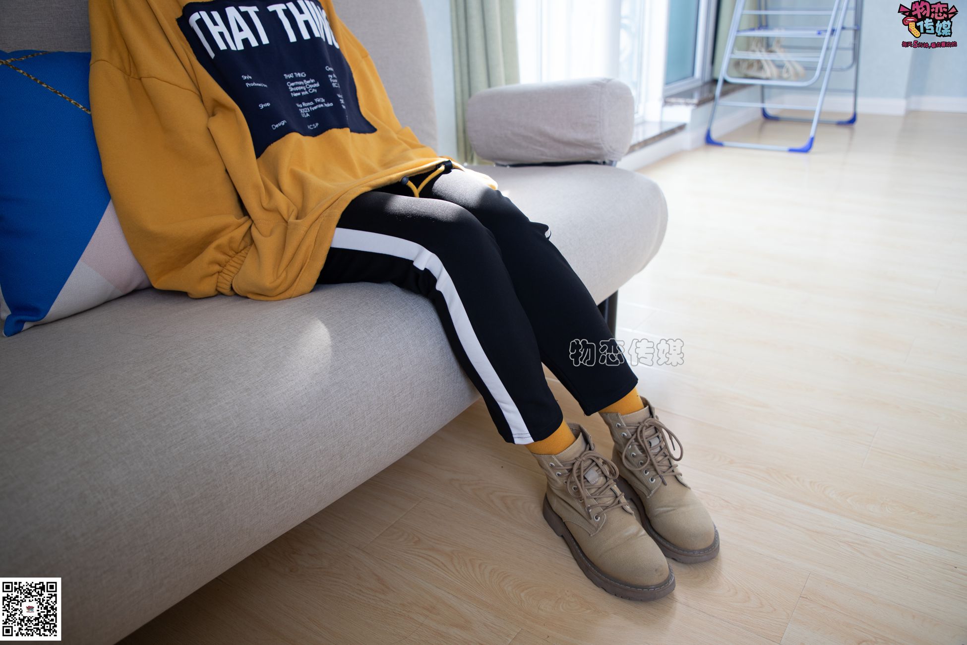 图片[12]-物恋传媒 NO.083 思薇 暖黄色棉袜与马丁靴 [142P] – 速更版-美库