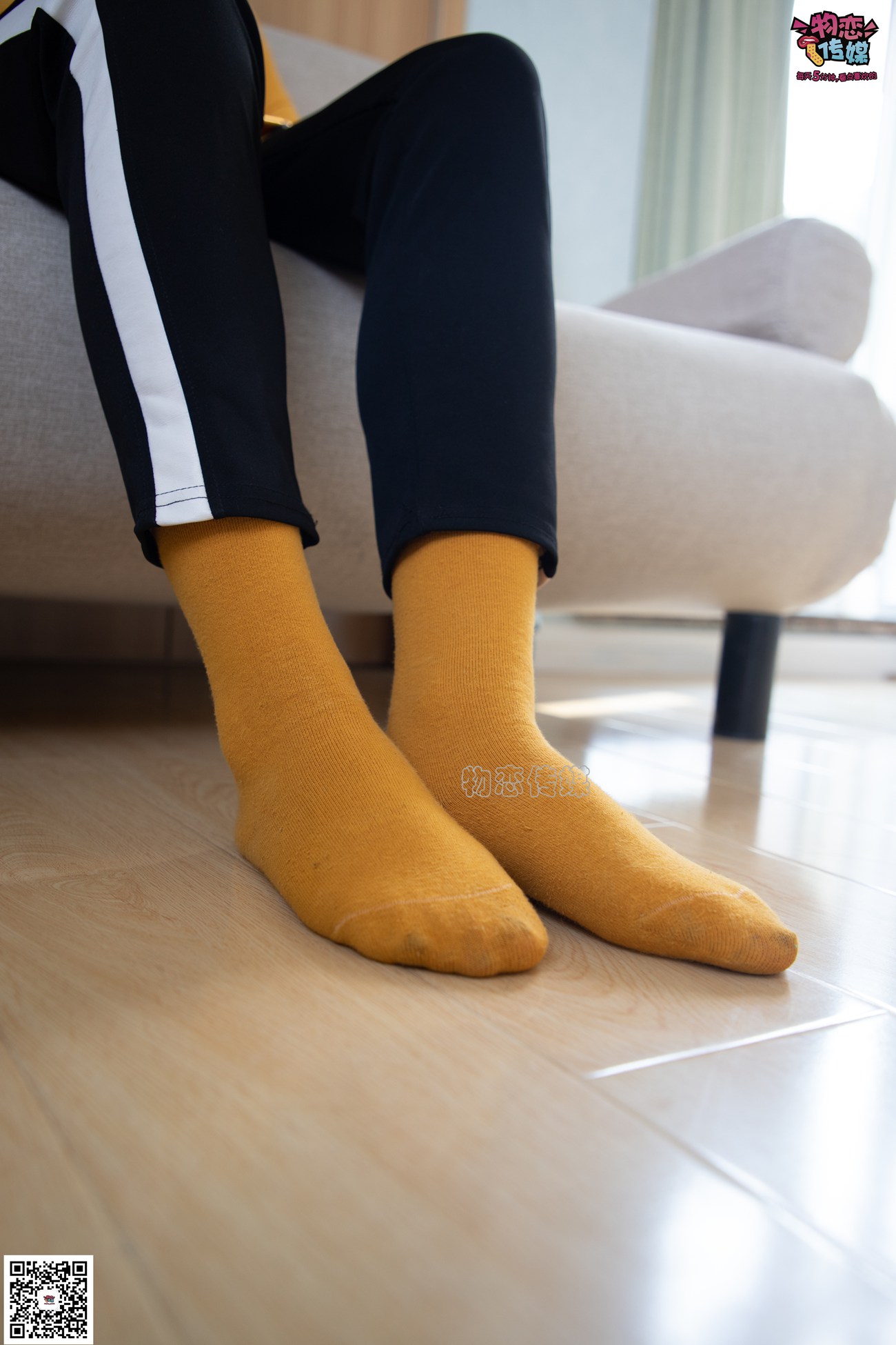 图片[38]-物恋传媒 NO.083 思薇 暖黄色棉袜与马丁靴 [142P] – 速更版-美库