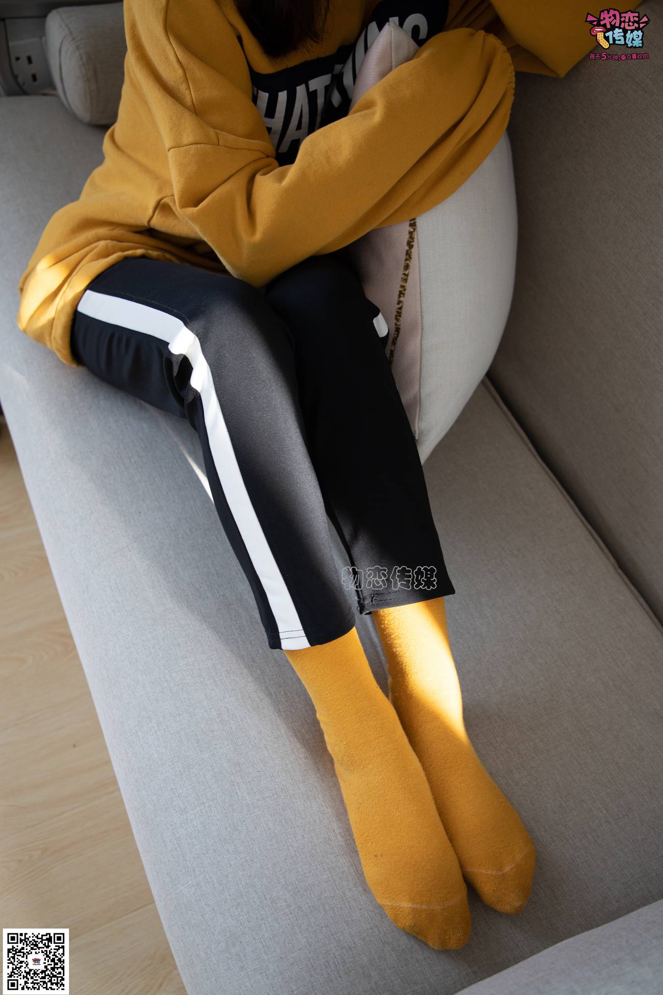 图片[41]-物恋传媒 NO.083 思薇 暖黄色棉袜与马丁靴 [142P] – 速更版-美库