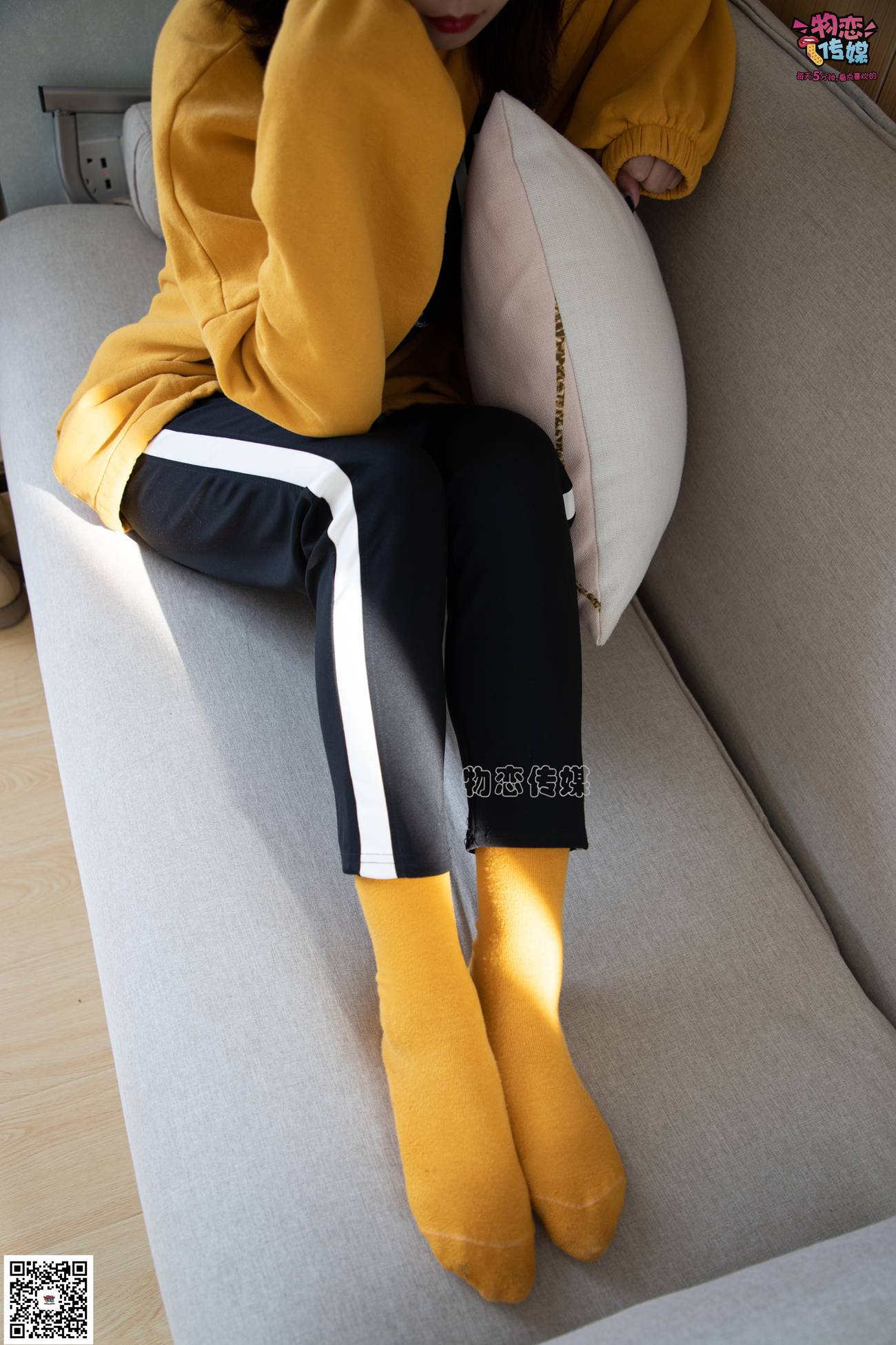 图片[47]-物恋传媒 NO.083 思薇 暖黄色棉袜与马丁靴 [142P] – 速更版-美库