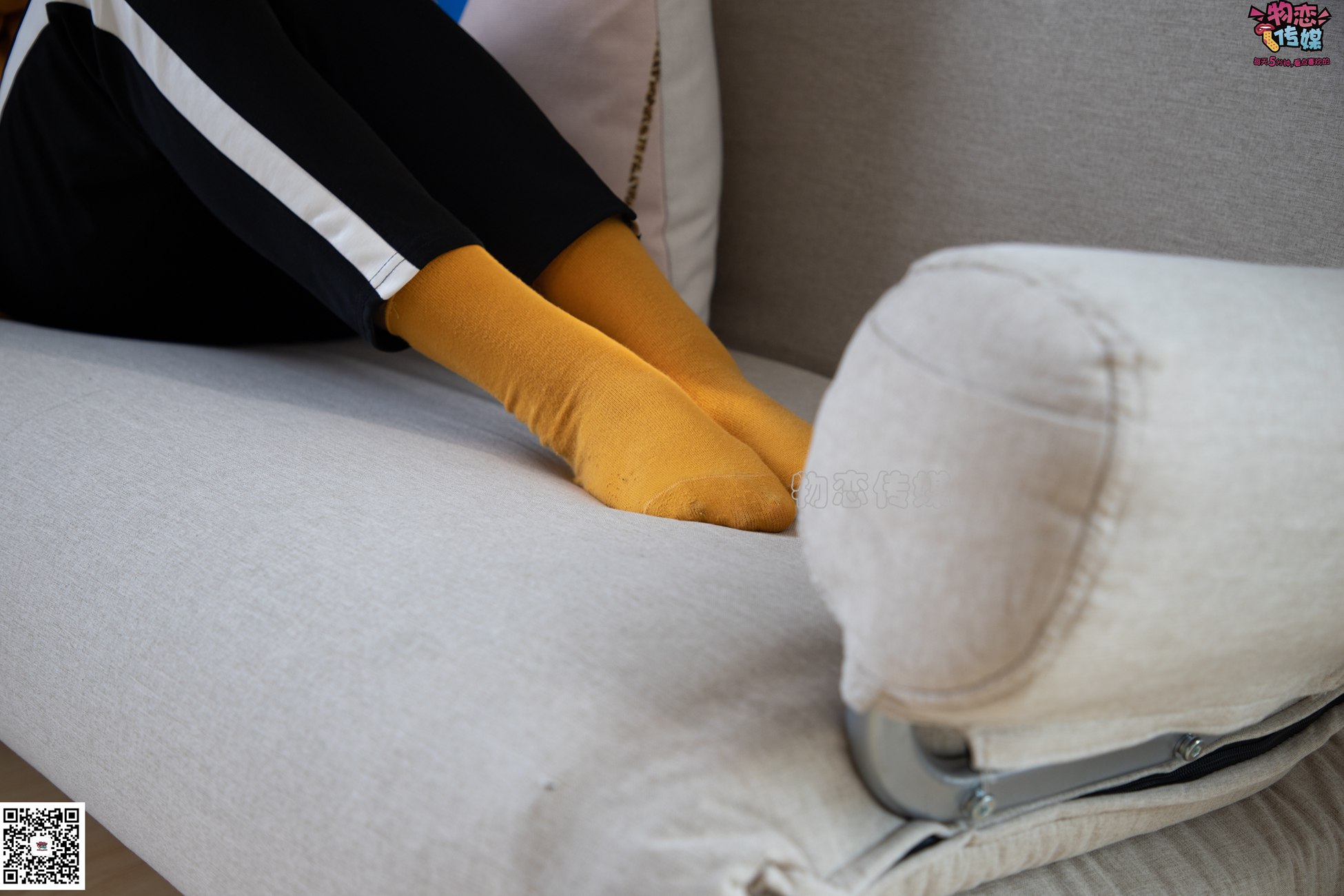 图片[67]-物恋传媒 NO.083 思薇 暖黄色棉袜与马丁靴 [142P] – 速更版-美库
