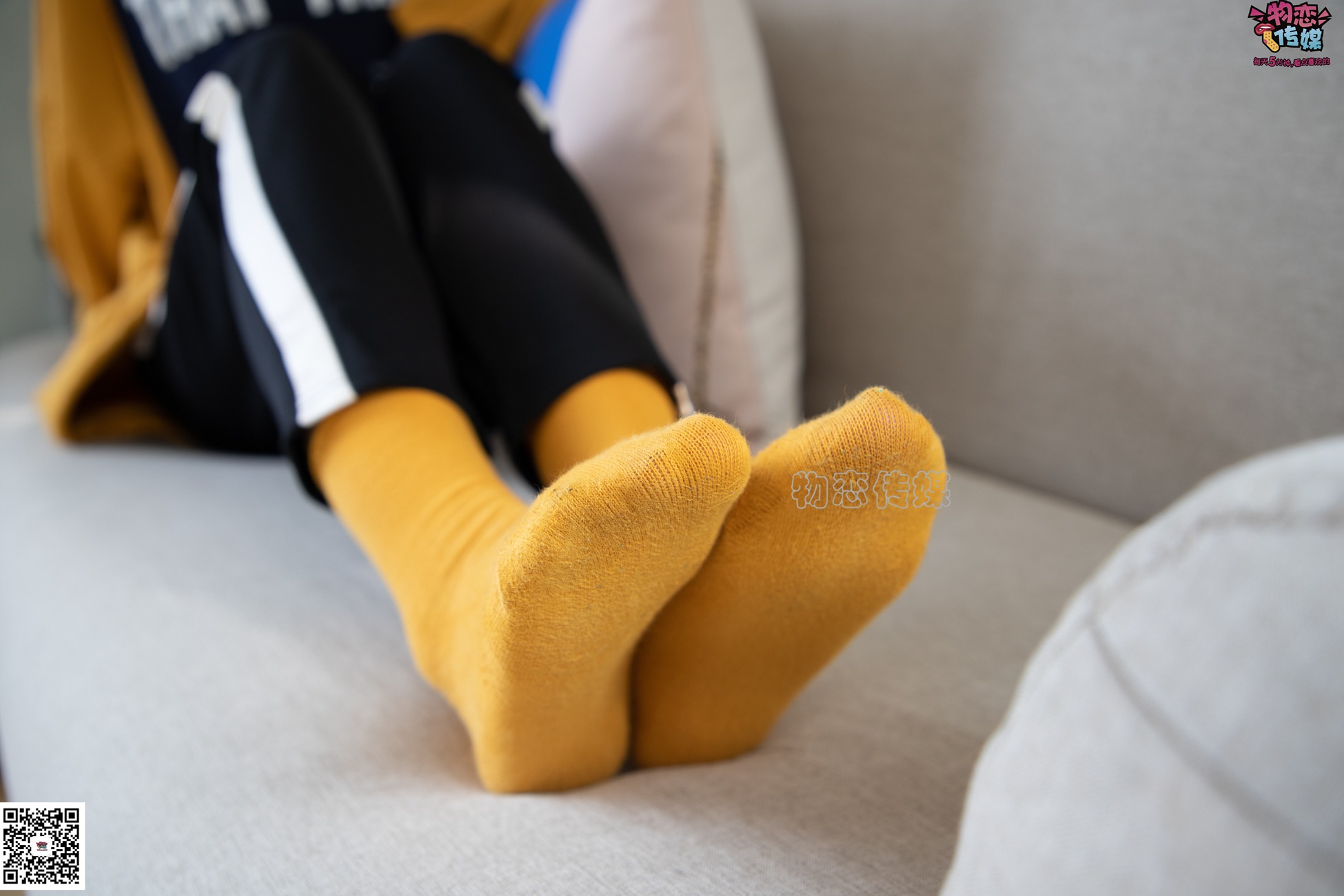 图片[69]-物恋传媒 NO.083 思薇 暖黄色棉袜与马丁靴 [142P] – 速更版-美库