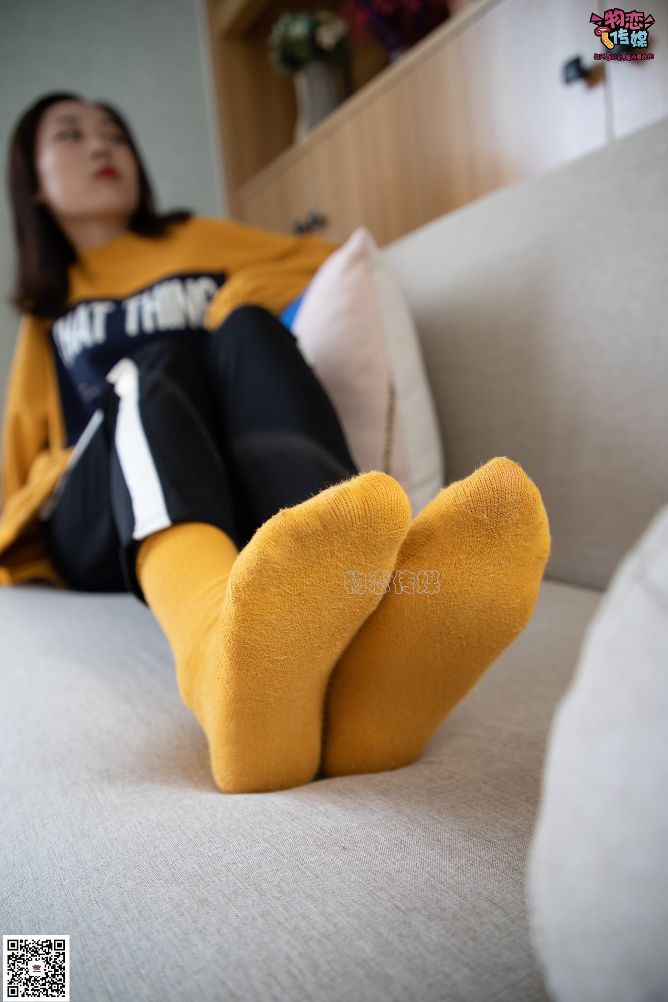 图片[74]-物恋传媒 NO.083 思薇 暖黄色棉袜与马丁靴 [142P] – 速更版-美库