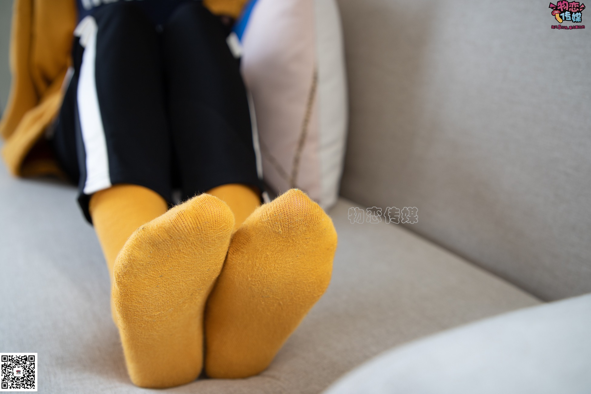 图片[82]-物恋传媒 NO.083 思薇 暖黄色棉袜与马丁靴 [142P] – 速更版-美库