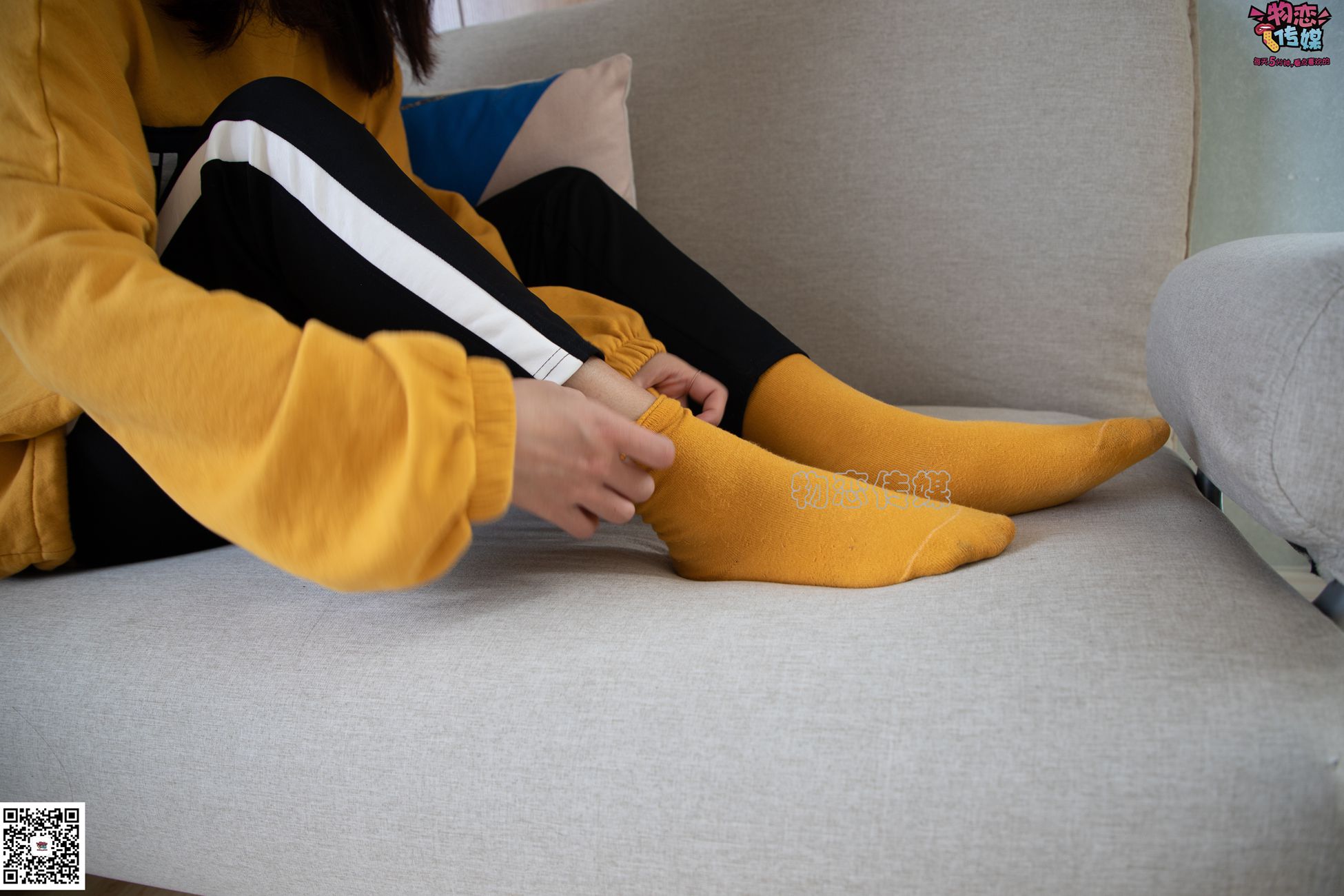 图片[87]-物恋传媒 NO.083 思薇 暖黄色棉袜与马丁靴 [142P] – 速更版-美库