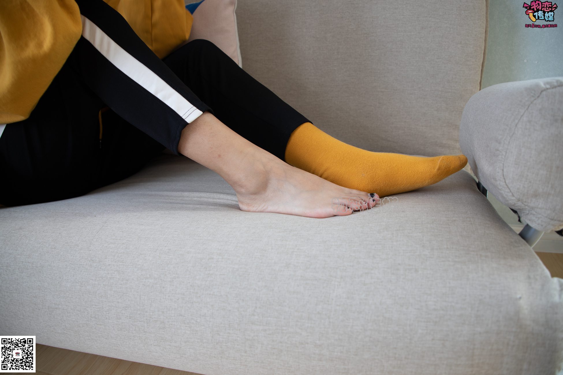 图片[91]-物恋传媒 NO.083 思薇 暖黄色棉袜与马丁靴 [142P] – 速更版-美库