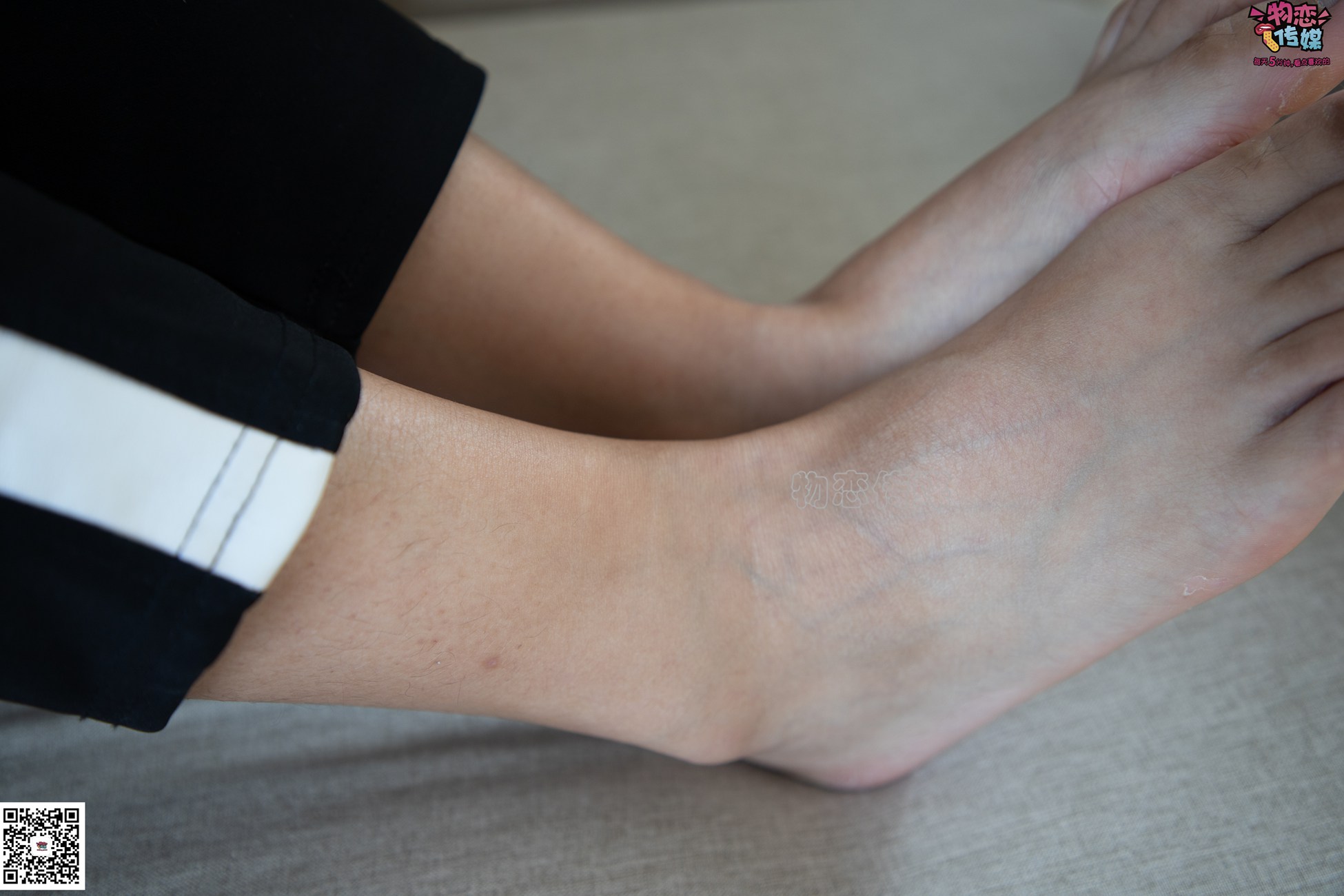 图片[125]-物恋传媒 NO.083 思薇 暖黄色棉袜与马丁靴 [142P] – 速更版-美库