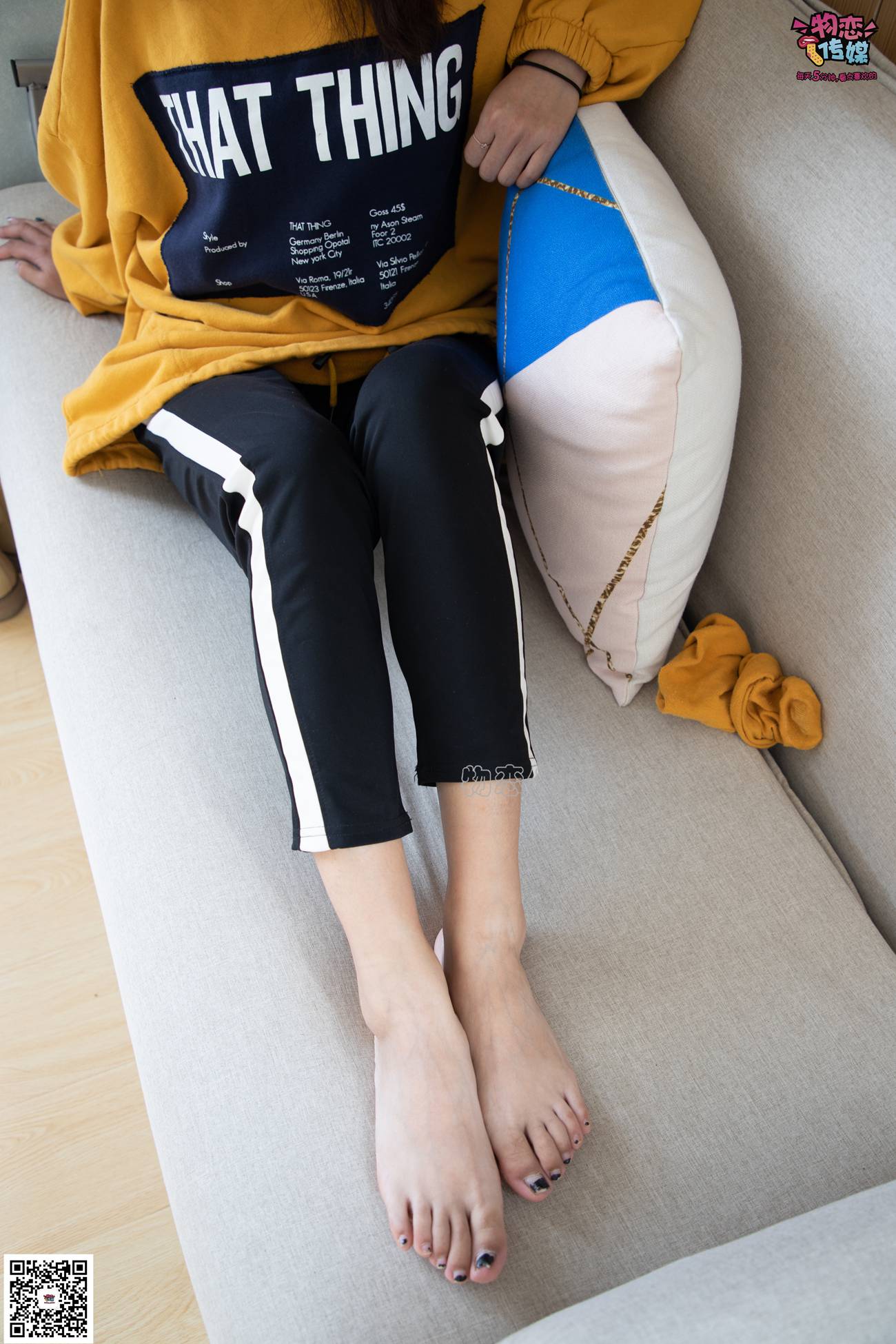 图片[127]-物恋传媒 NO.083 思薇 暖黄色棉袜与马丁靴 [142P] – 速更版-美库