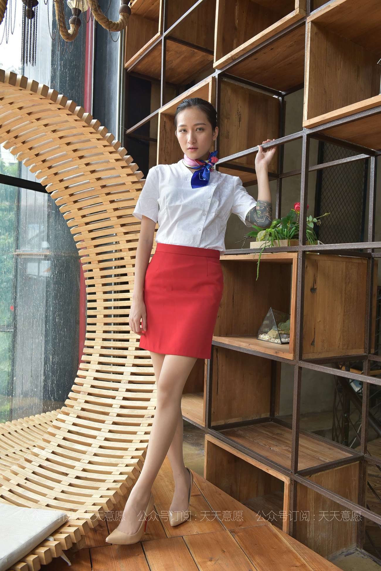 图片[40]-[IESS异思趣向] 耽丝 210514 潇潇的红裙职业装展示 [87P] – 速更版-美库