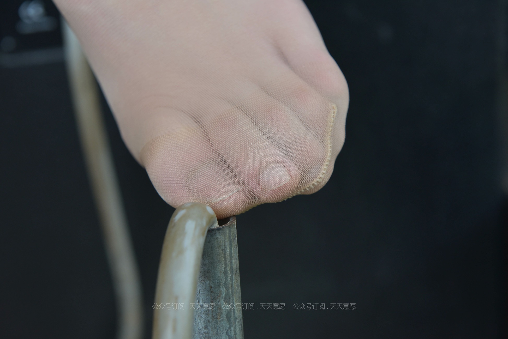 图片[73]-[IESS异思趣向] 耽丝 210514 潇潇的红裙职业装展示 [87P] – 速更版-美库