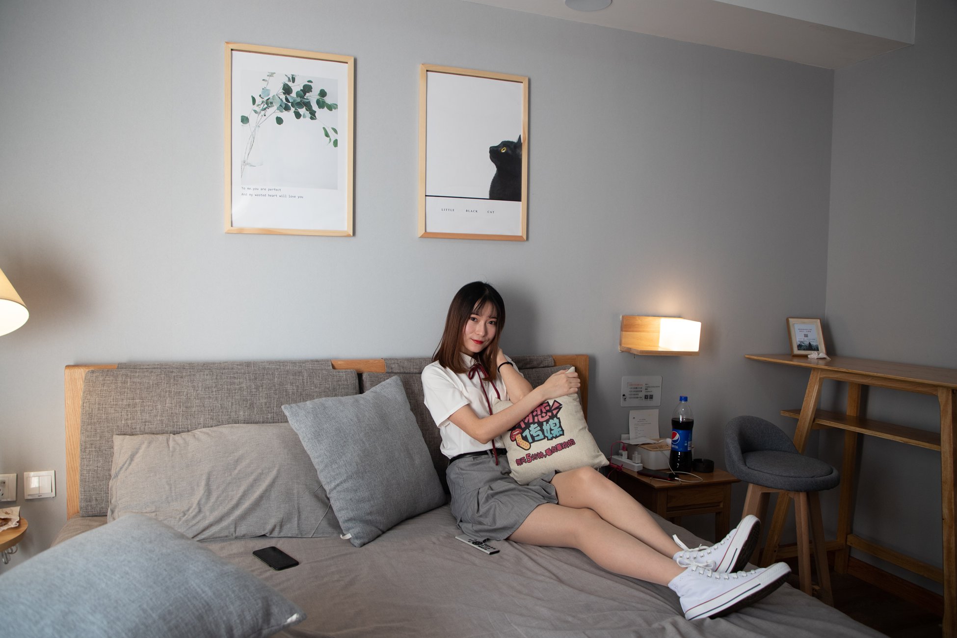 图片[23]-物恋传媒 No.088 猫耳-jk制服与船袜帆布鞋 [212P] – 速更版-美库