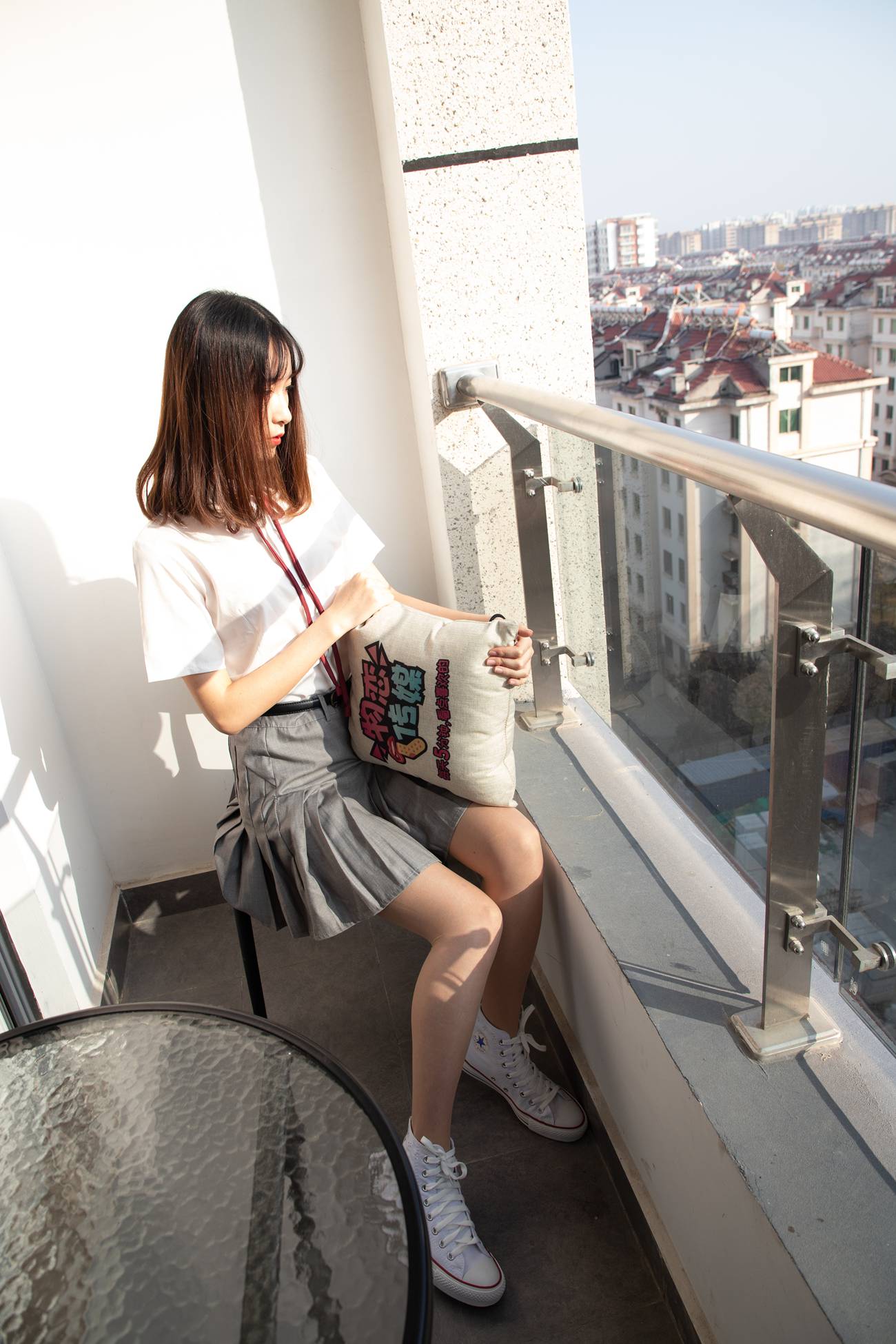 图片[35]-物恋传媒 No.088 猫耳-jk制服与船袜帆布鞋 [212P] – 速更版-美库