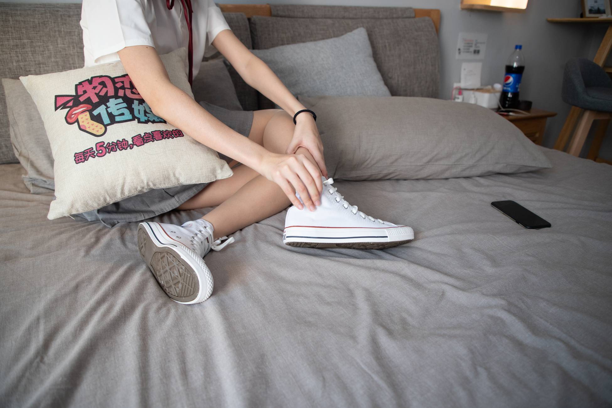 图片[83]-物恋传媒 No.088 猫耳-jk制服与船袜帆布鞋 [212P] – 速更版-美库