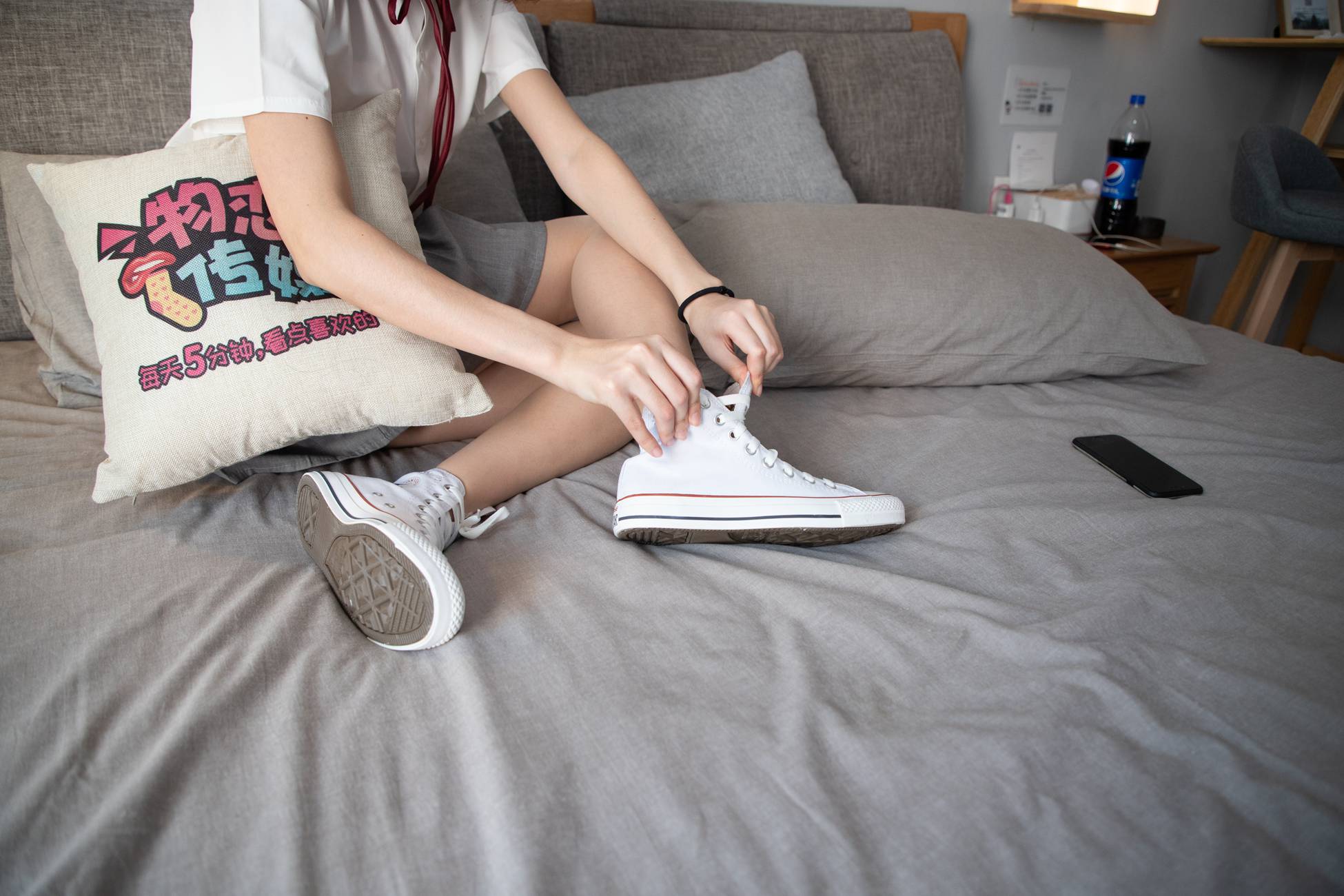 图片[84]-物恋传媒 No.088 猫耳-jk制服与船袜帆布鞋 [212P] – 速更版-美库