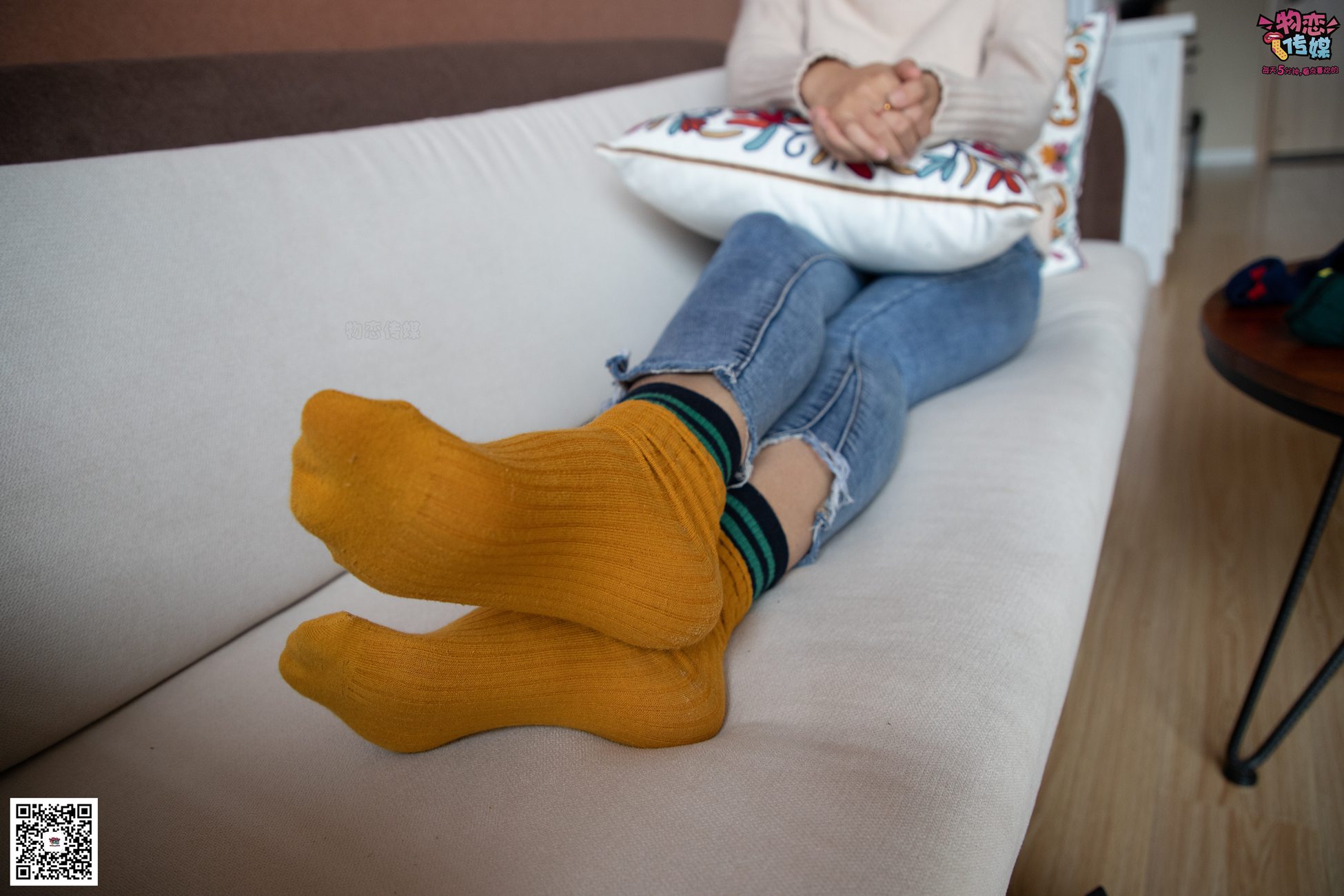 图片[101]-物恋传媒 No.087 刘心-可爱丸子头，可爱棉袜 [116P] – 速更版-美库