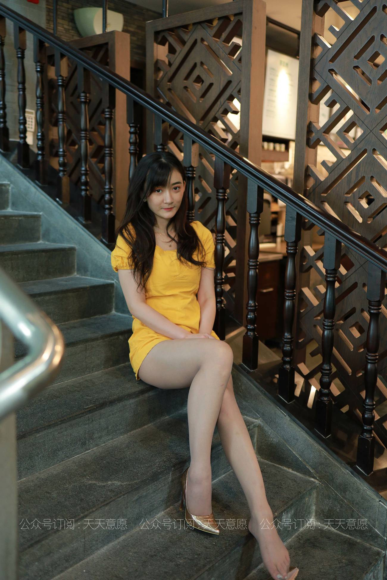 图片[75]-[IESS异思趣向] 耽丝 210518 秋秋的黄色超短裙 [82P] – 速更版-美库