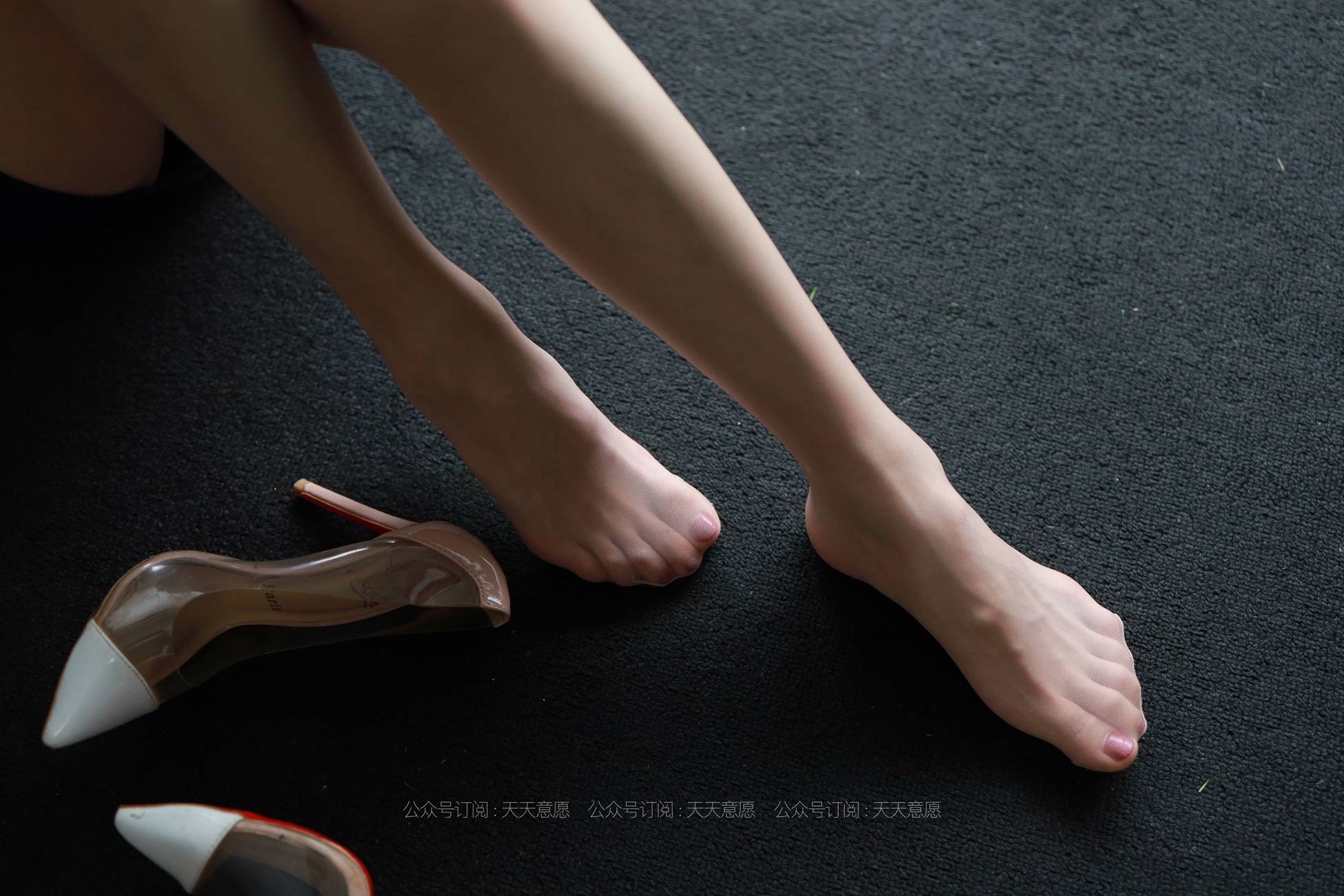 图片[81]-[IESS异思趣向] 耽丝 210526 火辣的秘书小六 [88P] – 速更版-美库