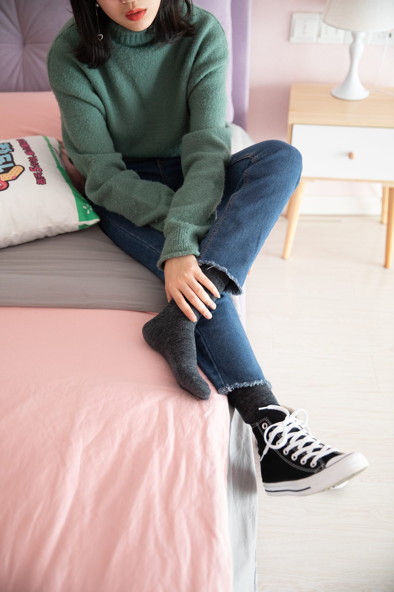 图片[44]-物恋传媒 No.093 落落-喂，放学以后学校对面奶茶店等你 [180P] – 速更版-美库